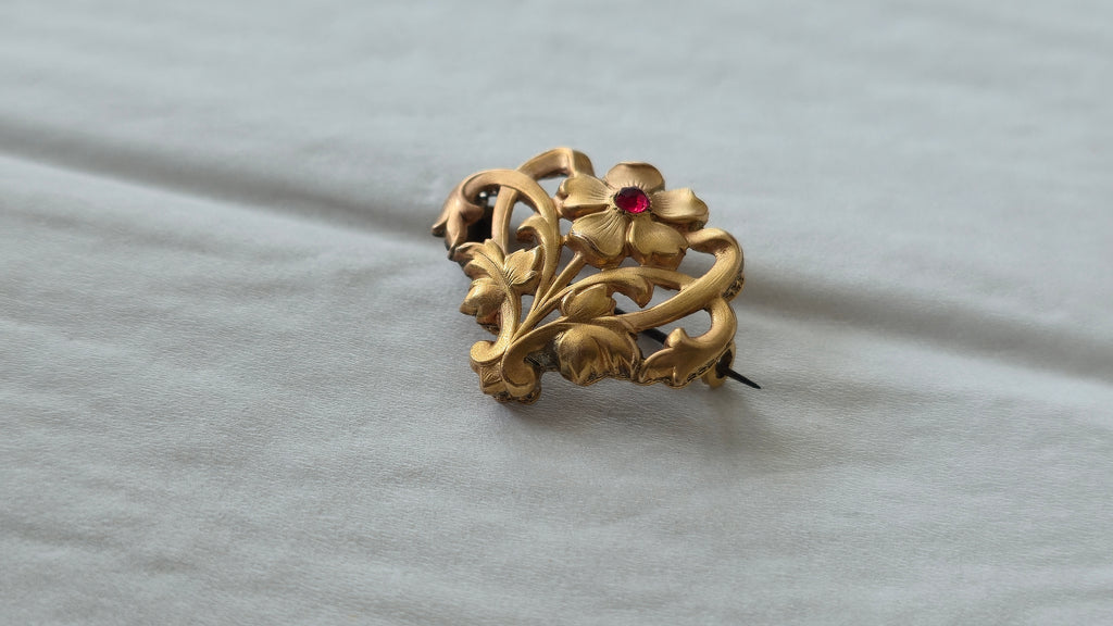 ORIA Art Nouveau Brooch | Gold-Plated | Ruby Paste | Small | Very Good