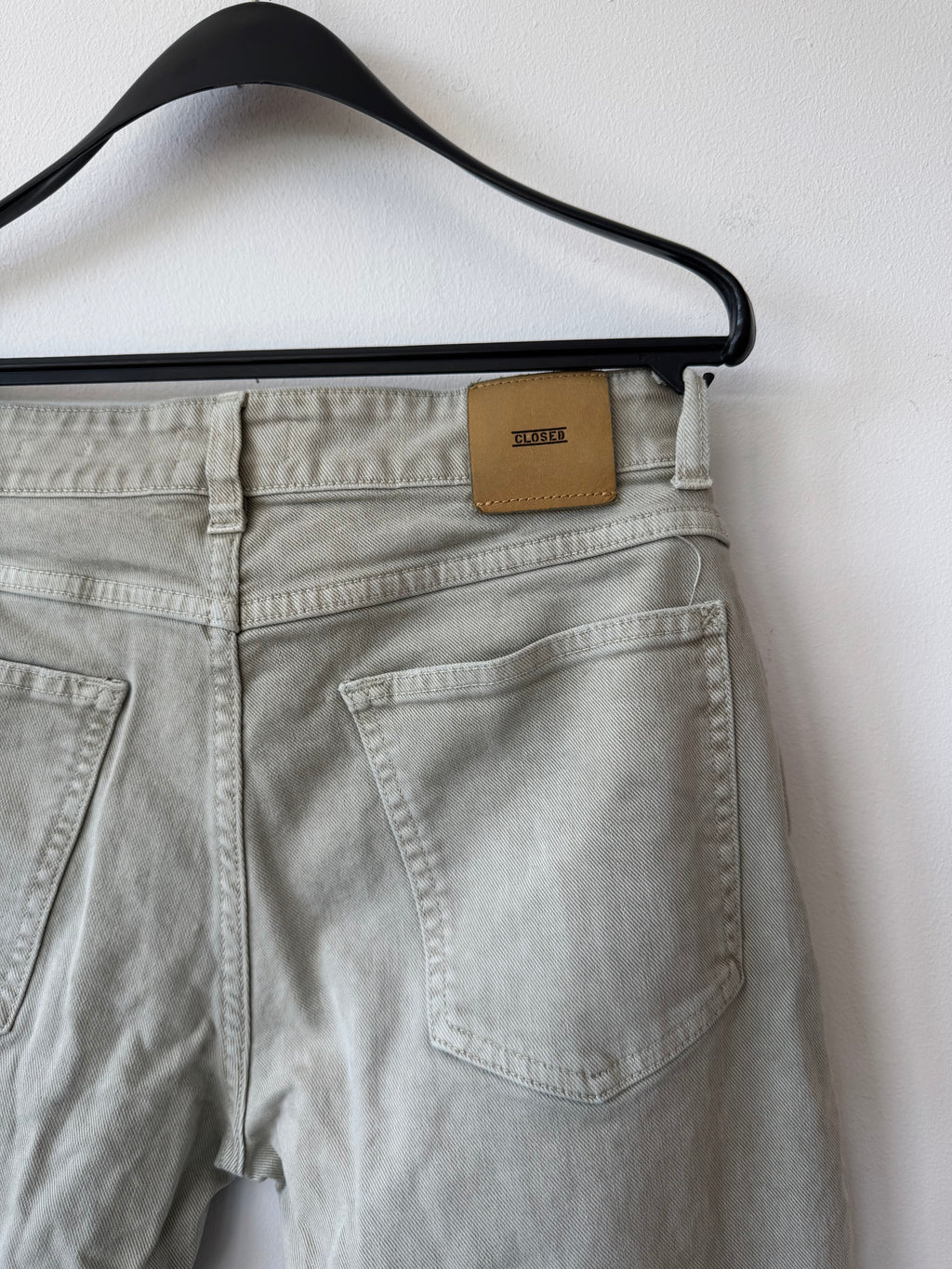 Closed „Unity Slim“ Damen Jeans, Gr. 30, stone beige, gebraucht, Made in Italy