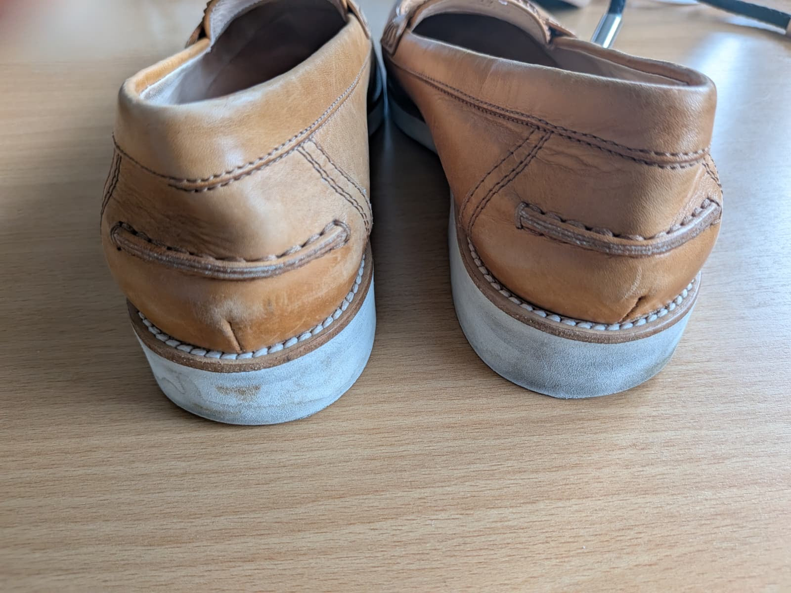 Tod’s Leather Penny Loafers (EU 39) – Camel Brown, Made in Italy, Normal Use