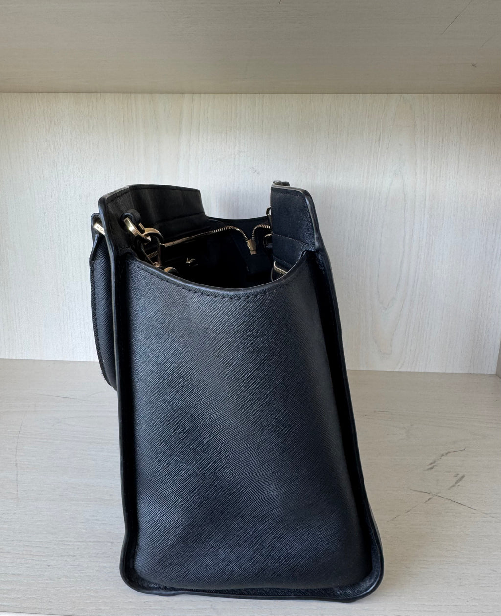 Michael Kors Selma Medium Satchel – Saffiano Leder, Schwarz, Gebraucht