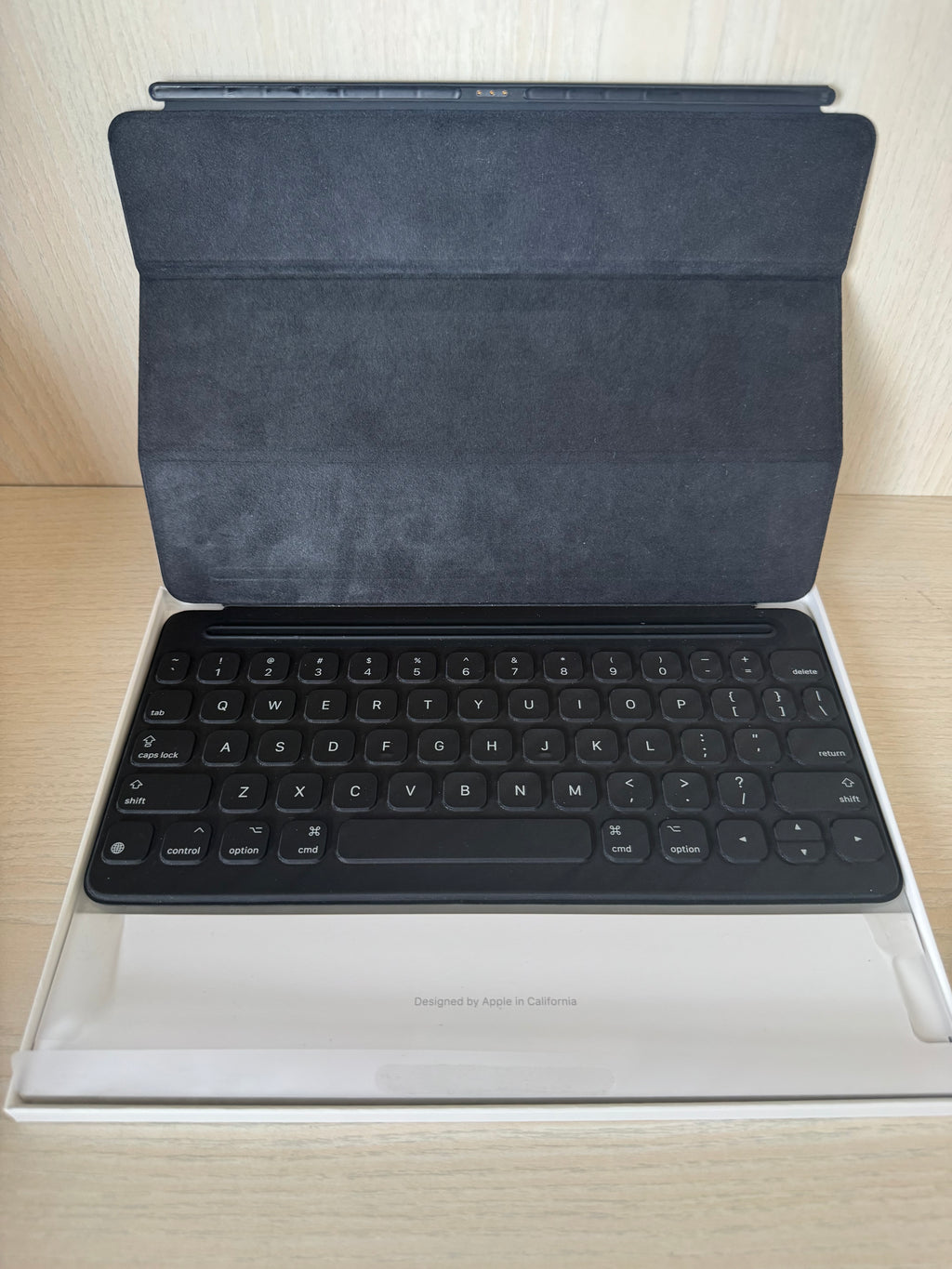 Apple Smart Keyboard 10.5 (A1829), Schwarz, guter Zustand, OVP