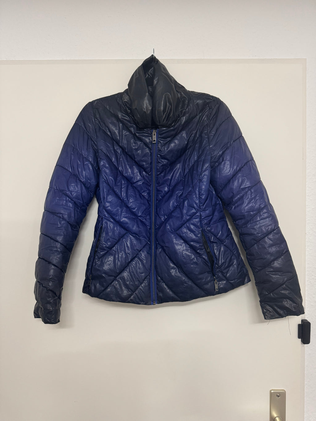 Diana Gallesi Women’s Quilted Jacket M Blue/Black – Lightweight, Normal Use