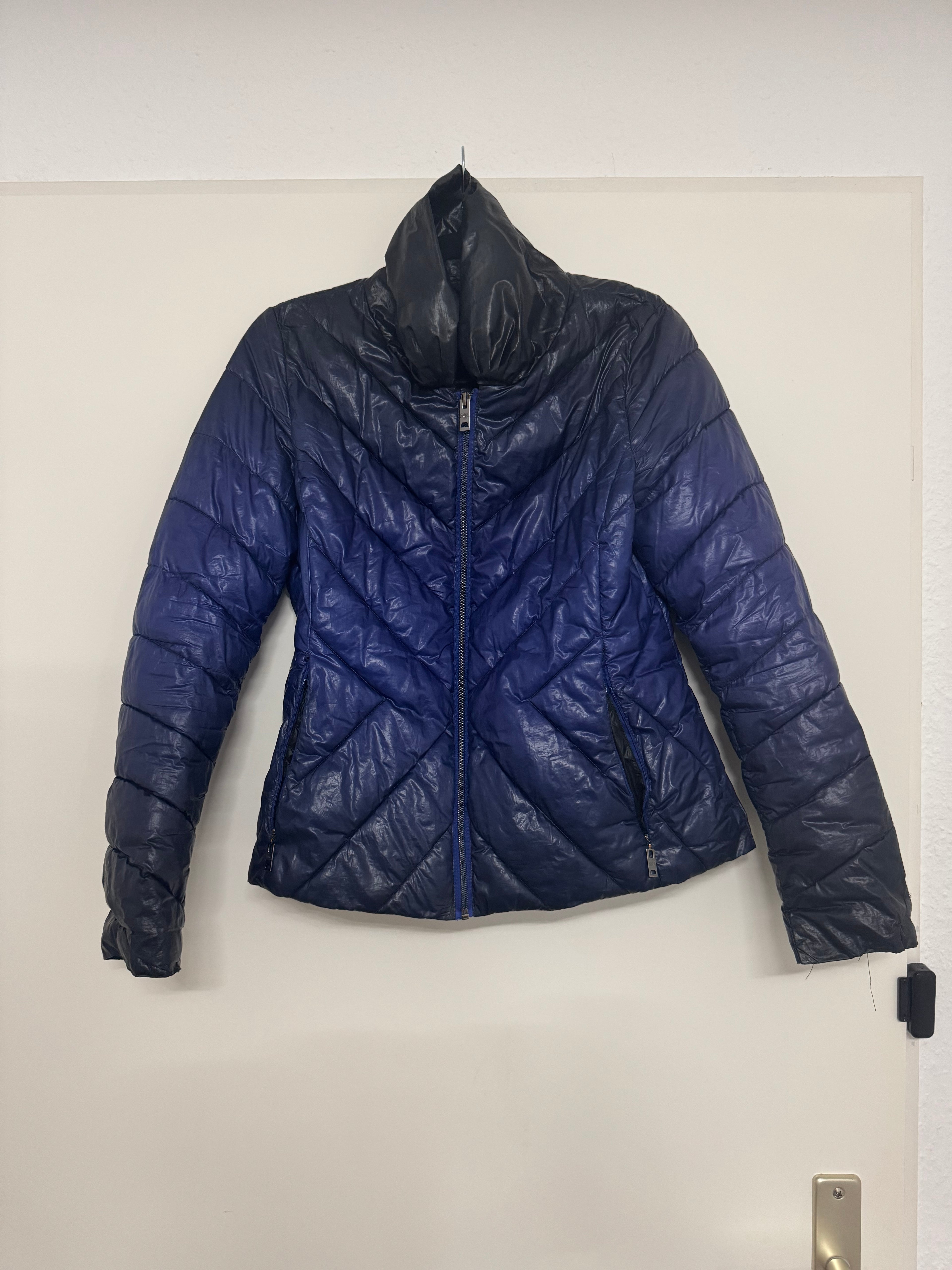 Diana Gallesi Women’s Quilted Jacket M Blue/Black – Lightweight, Normal Use