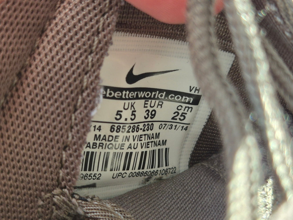 Nike Roshe Run Winter Dark Dune/Light Bone EU 39 Normal Use