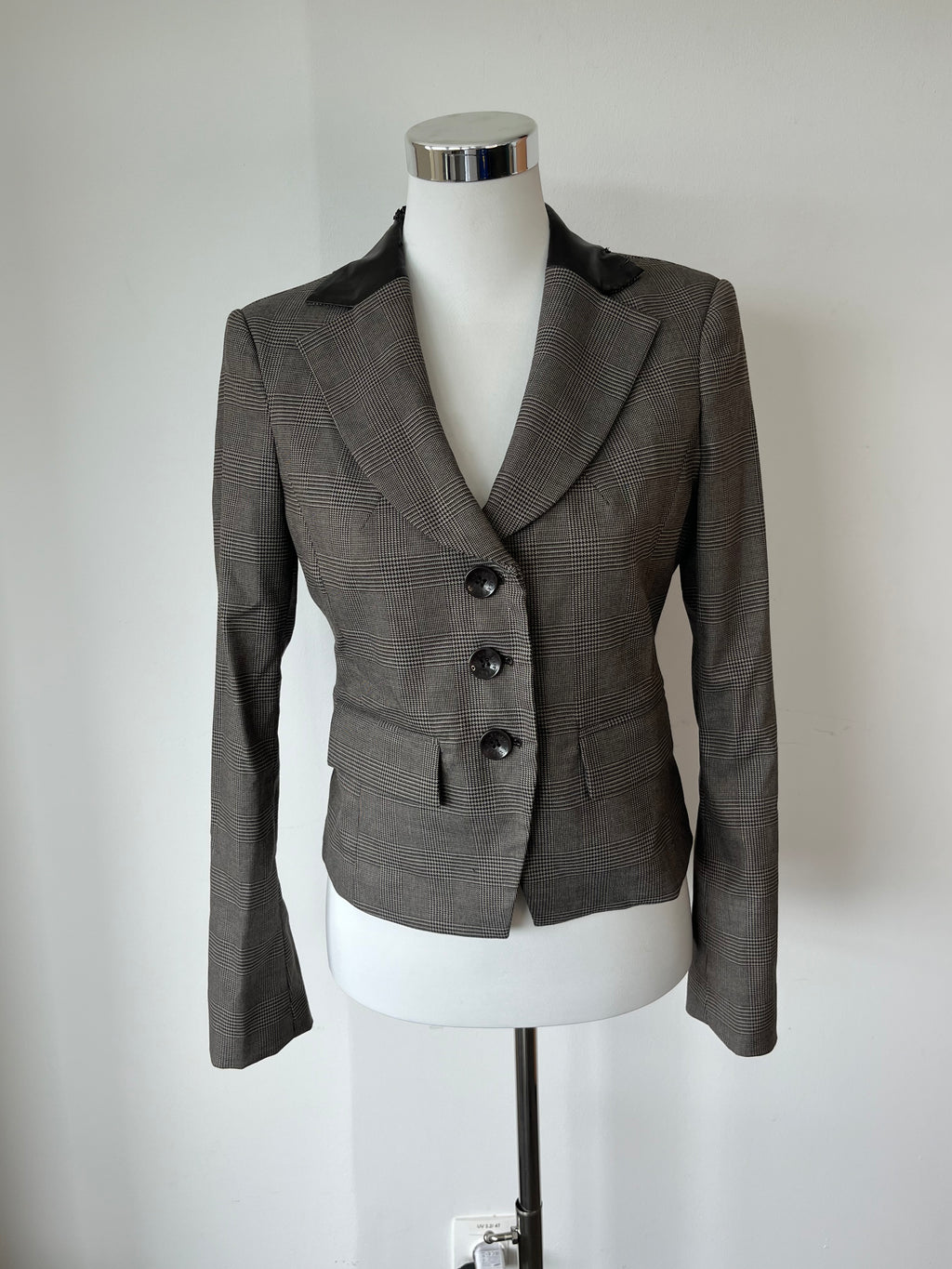Sisley Blazer IT42 – Glencheck & Kunstleder, Zustand: Mangelhaft, Grau/Schwarz