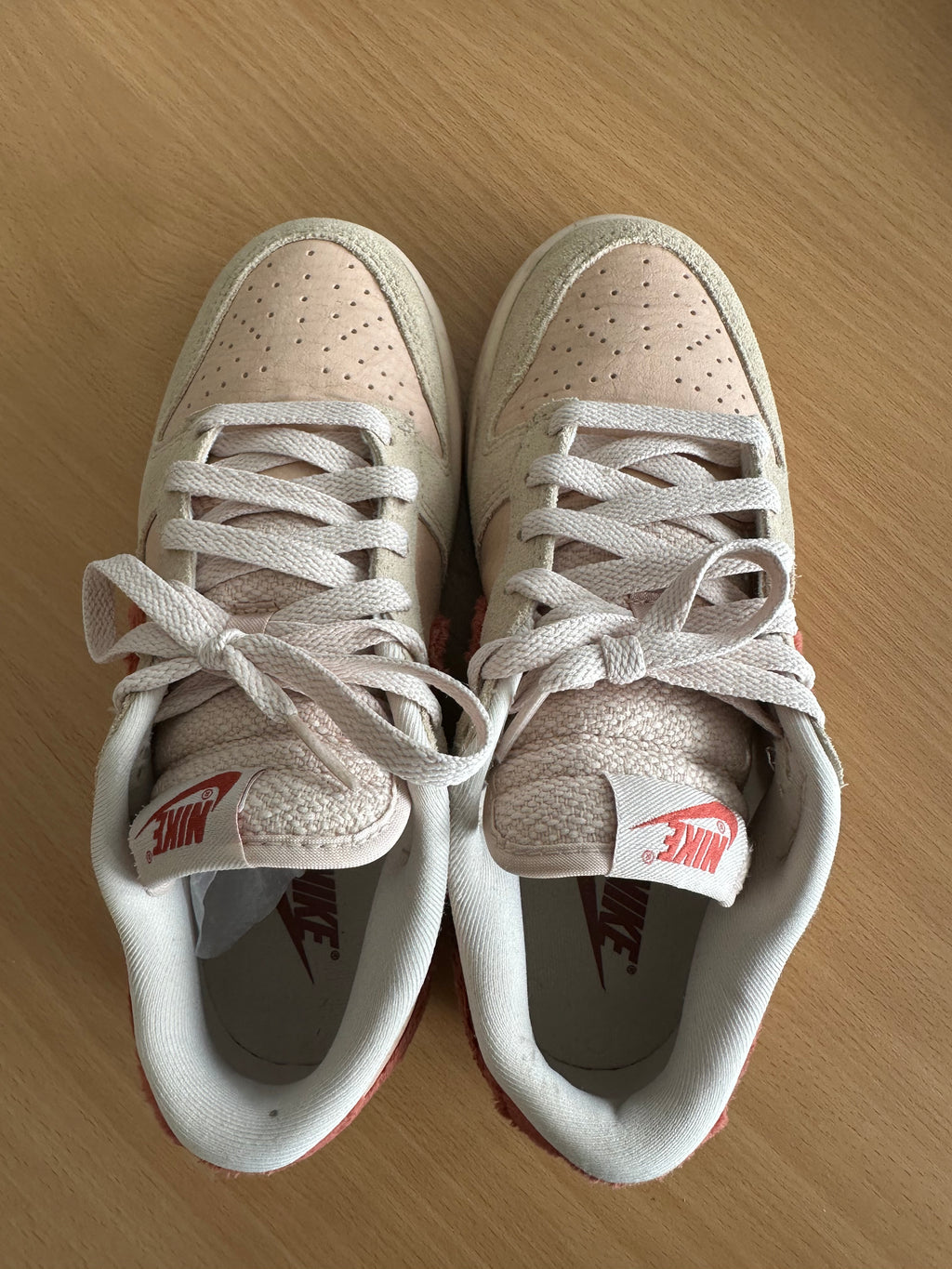 Nike Dunk Low “Terry Swoosh” W 6.5 Beige/Mars Stone – Very Good Condition