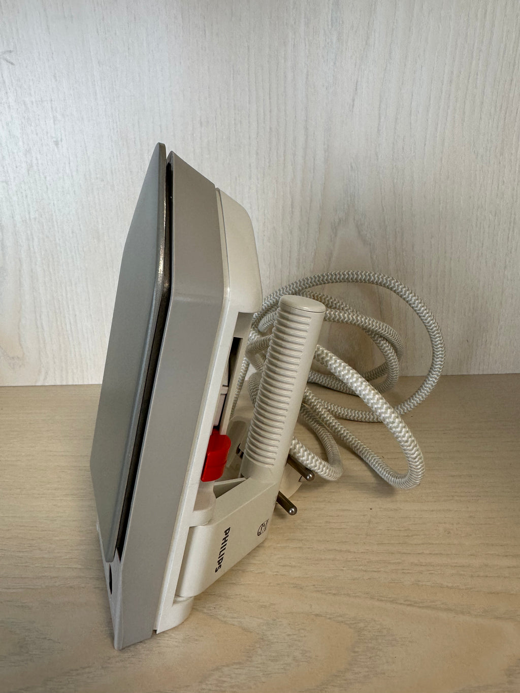 Philips Stewardess HD1165 Reisebügeleisen Beige Kompakt Dual Voltage Sehr Gut