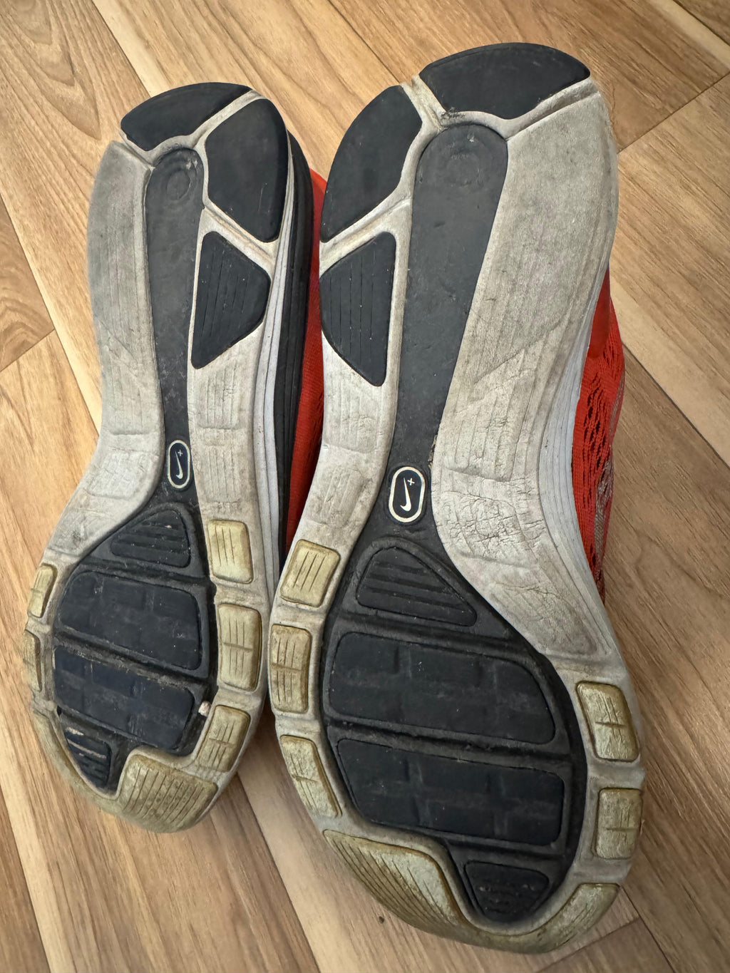 Nike Lunarglide 5 Größe 45 EU / 11 US – rote Laufschuhe gebraucht