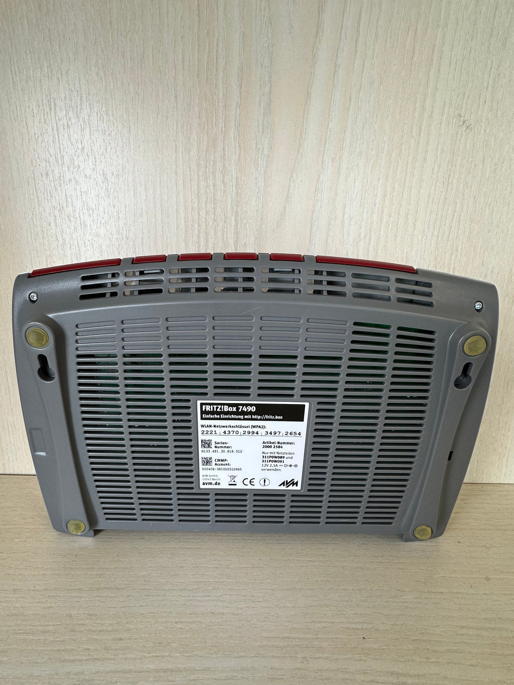 AVM FRITZ!Box 7490 – WLAN Router, Rot/Weiß, guter Zustand