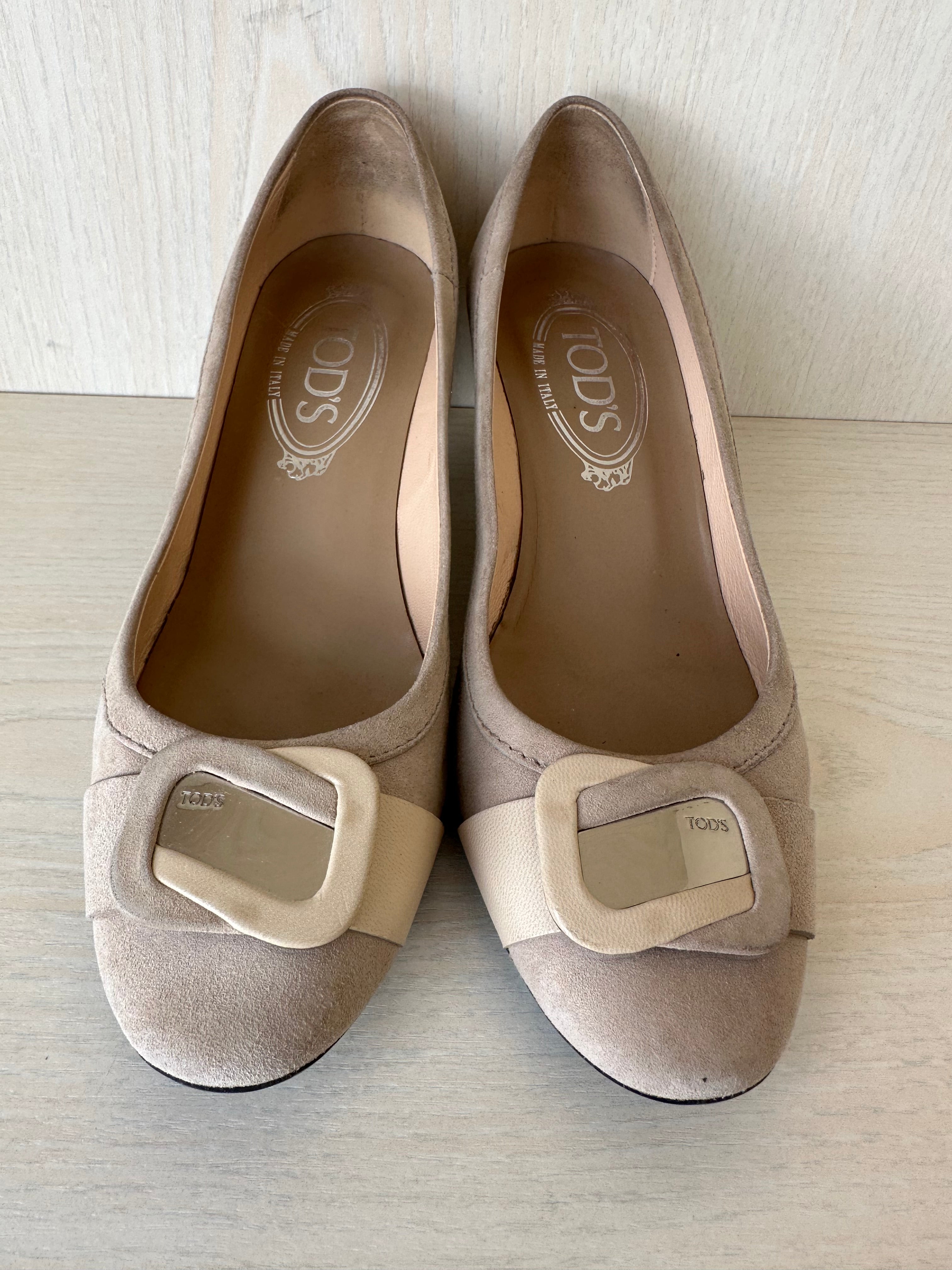 Tod's Damen Pumps Wildleder Schnalle Beige EU 35 Gut