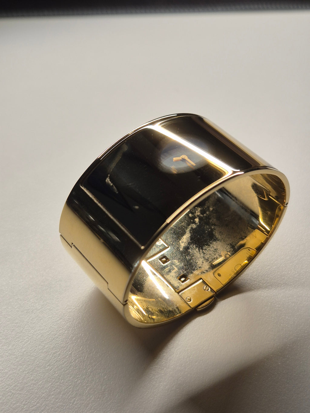 Calvin Klein K34234-00 Damen Cuff Uhr – Edelstahl, Gold, Gut, Batterie nötig