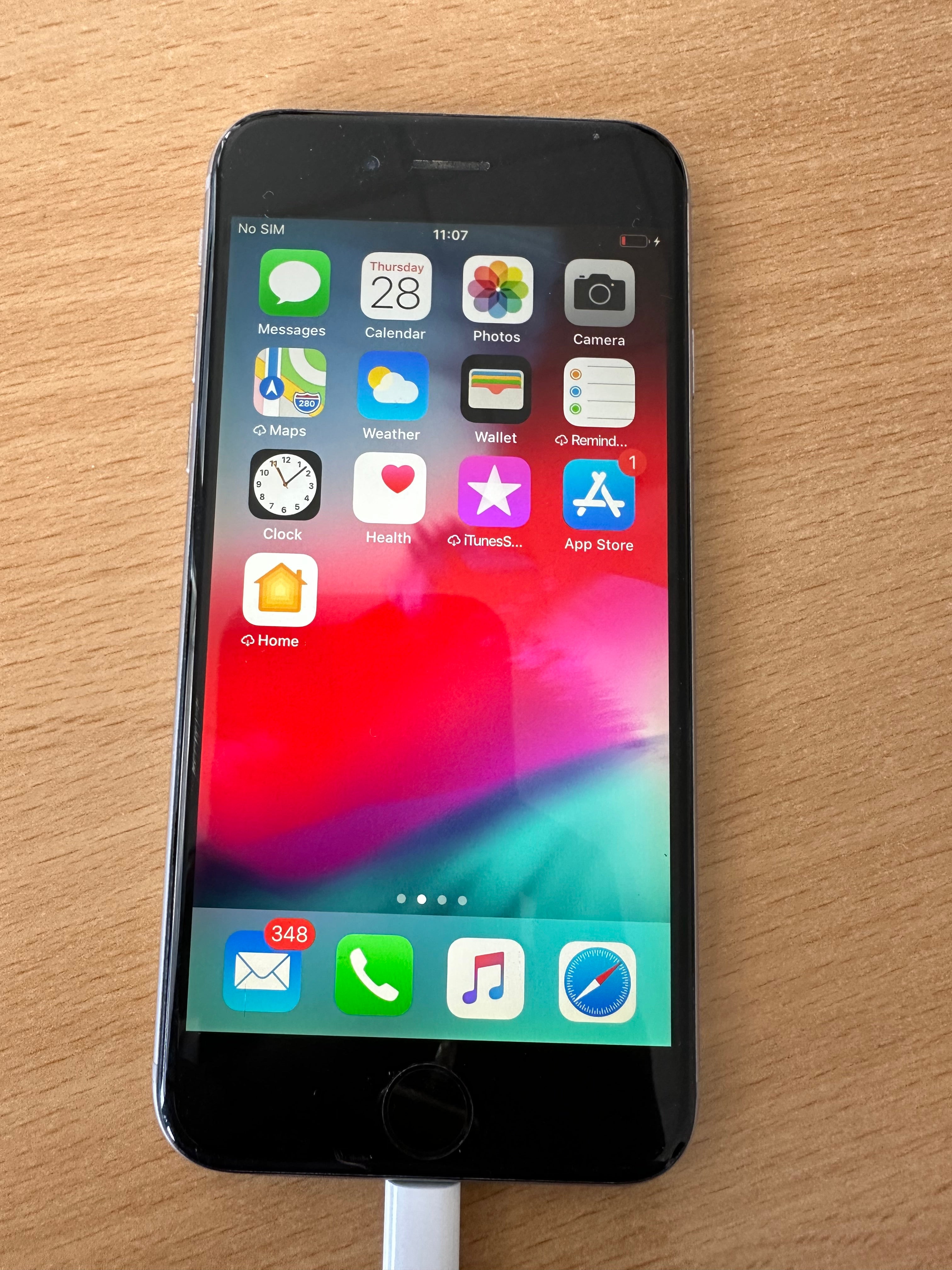 Apple iPhone 6 64GB Space Gray – Good Condition, Unlocked