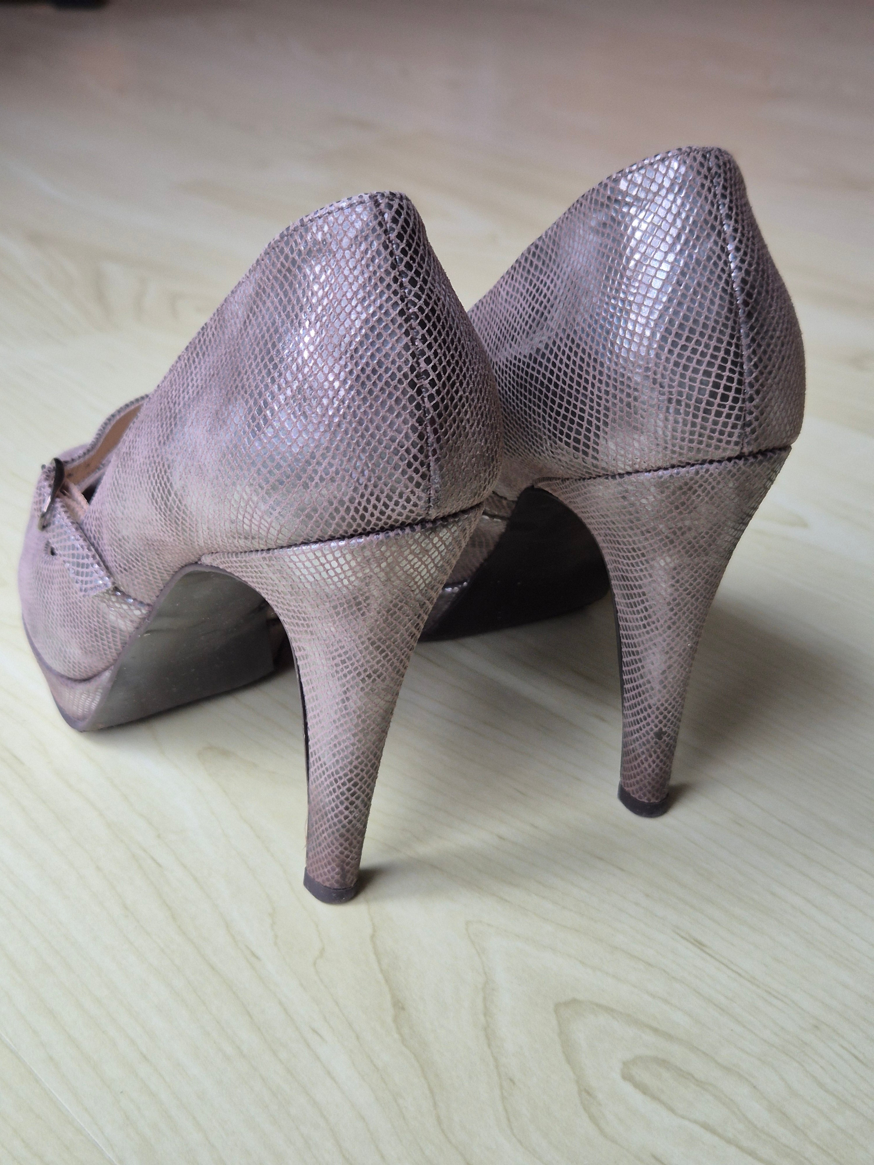 Peter Kaiser Peep-Toe High Heels, geprägtes Leder, Silber, UK 4.5, guter Zustand