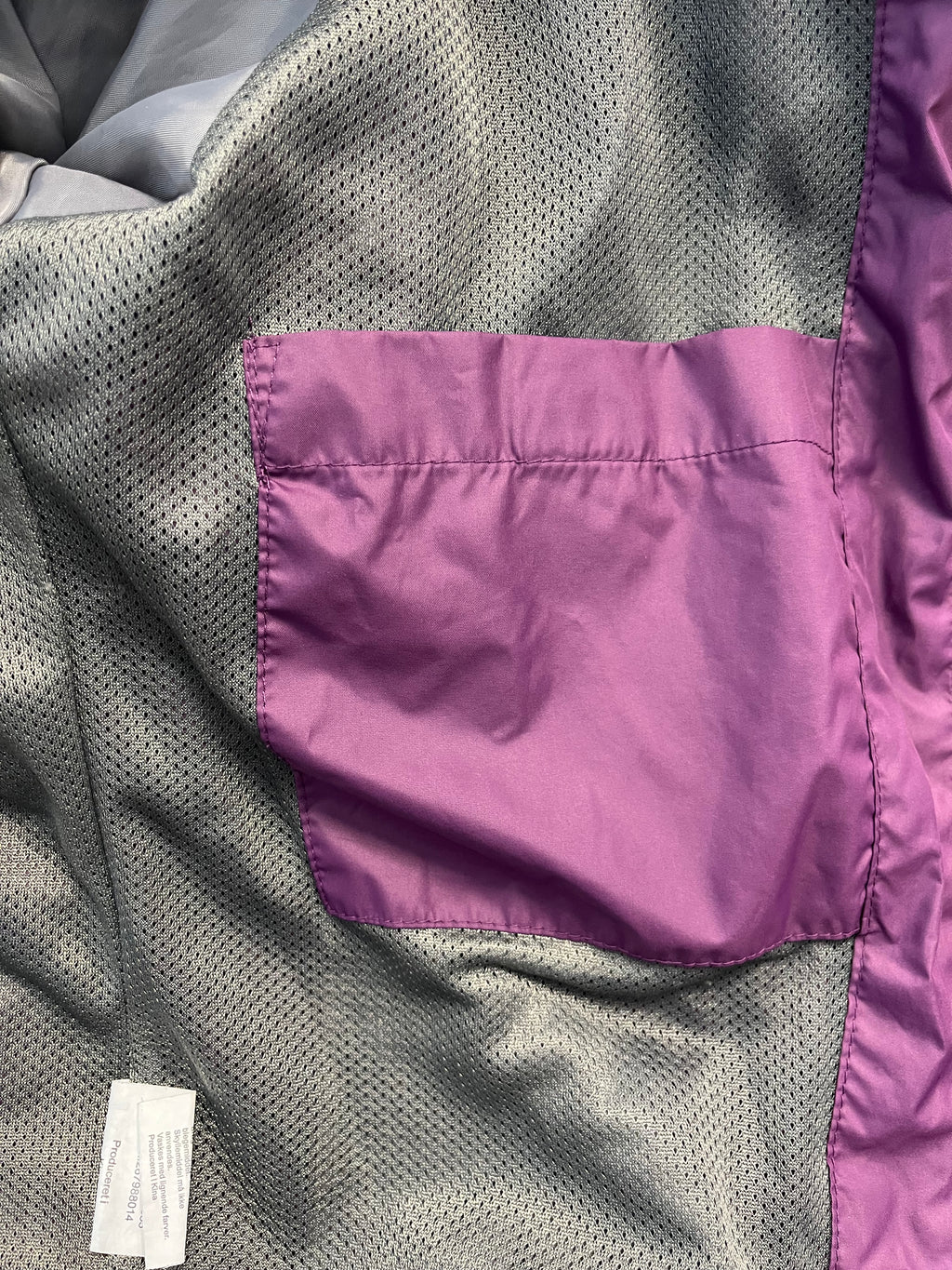 Basecamp Outdoor Equipment Windbreaker – Gr. 152, Lila, Sehr Gut