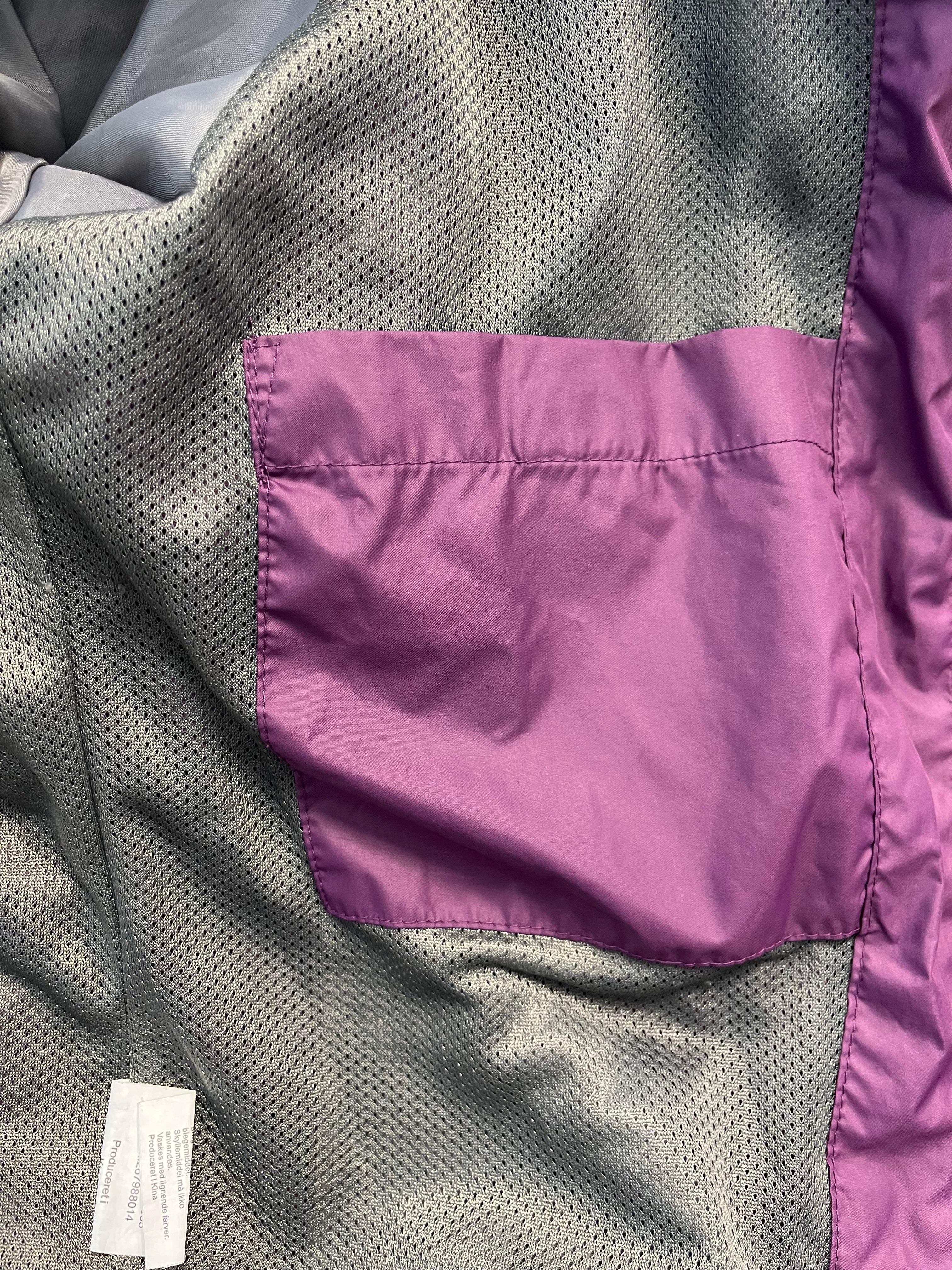 Basecamp Outdoor Equipment Windbreaker – Gr. 152, Lila, Sehr Gut