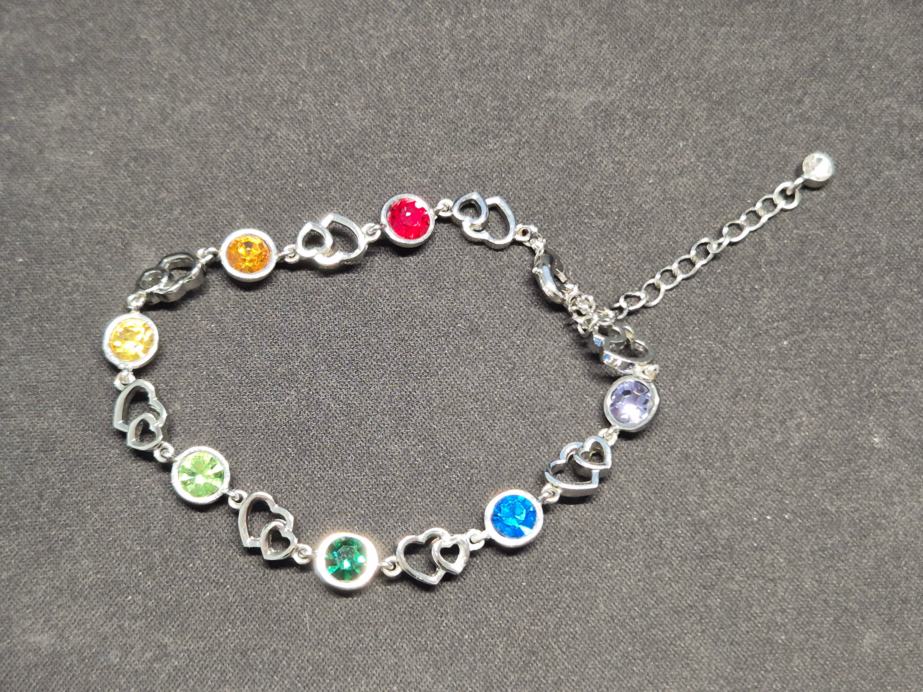 MKM Design Regenbogen Herz Armband | Verstellbar 16–20 cm | Silberfarben | Top