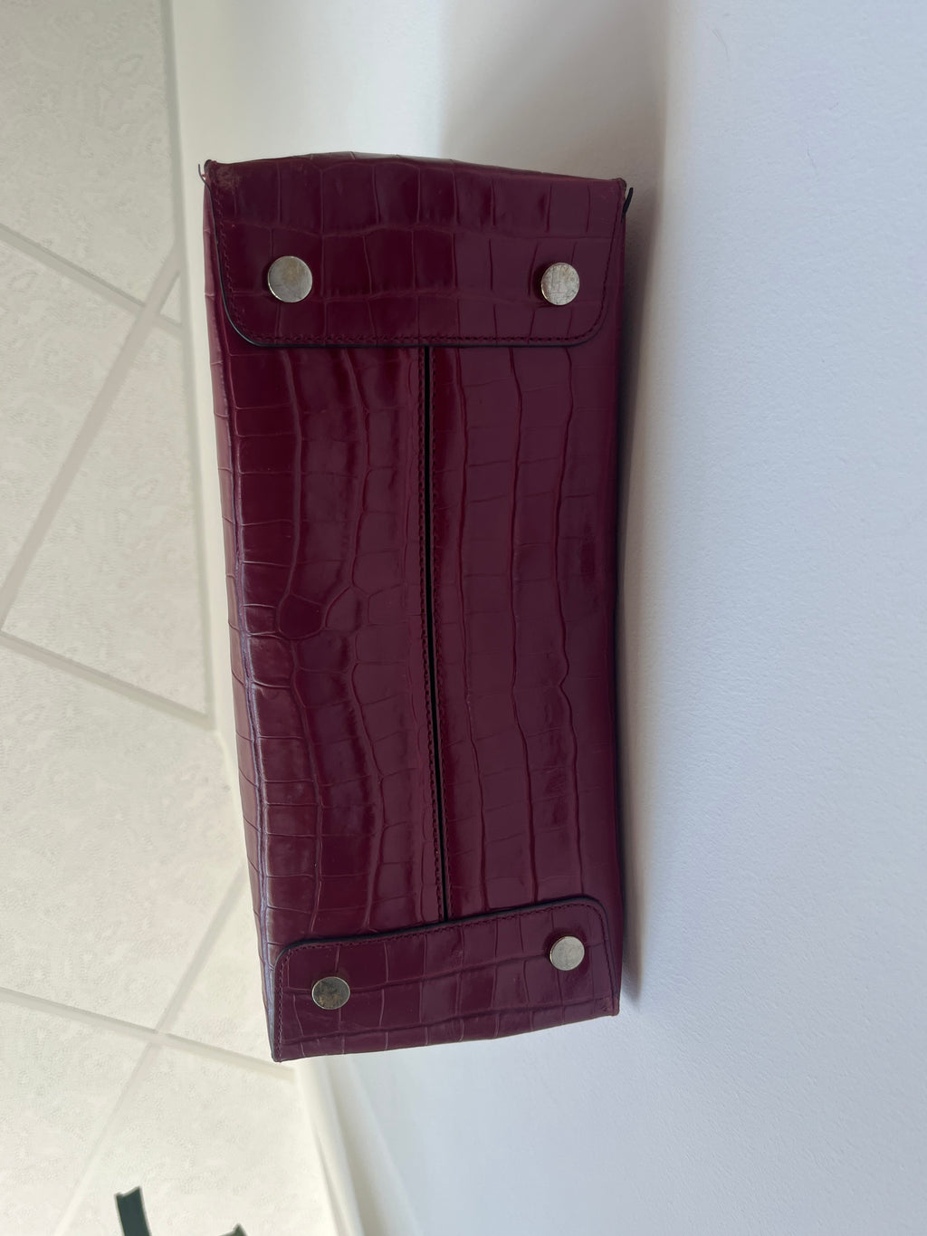 Michael Kors Mercer Croc-Embossed Tote Medium Burgundy – Good Condition