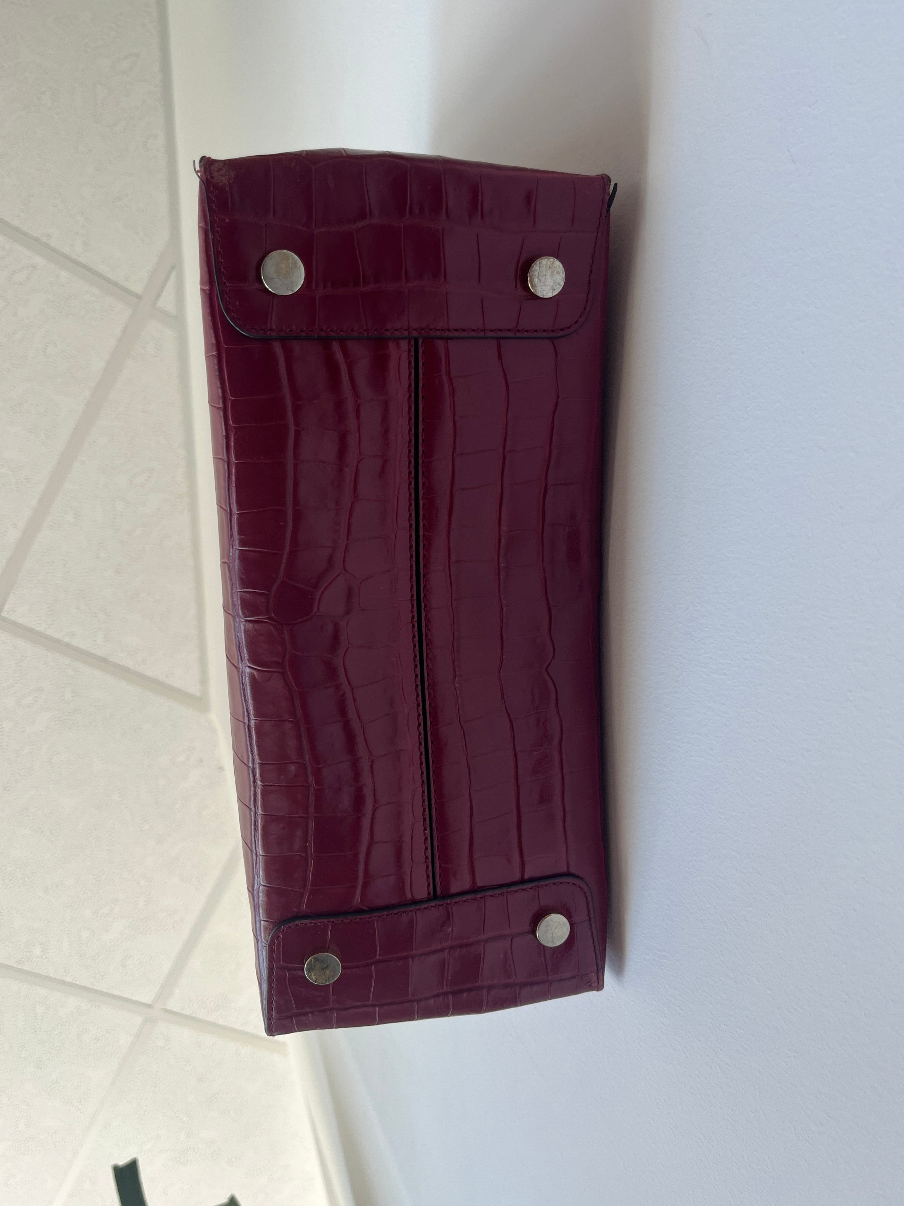 Michael Kors Mercer Croc-Embossed Tote Medium Burgundy – Good Condition