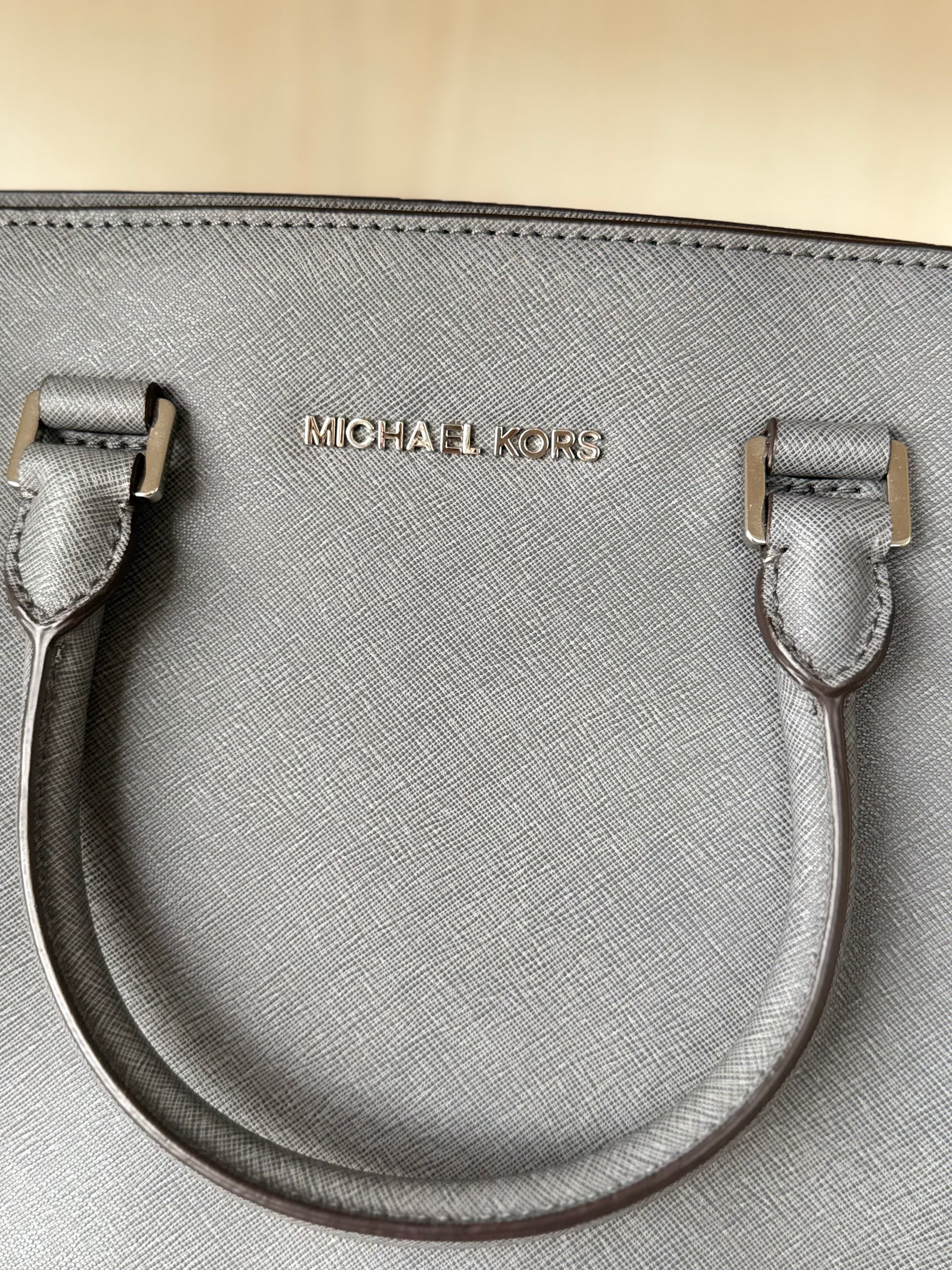 Michael Kors Selma Medium Satchel, Graphite Grey, Very Good Condition, 32cm