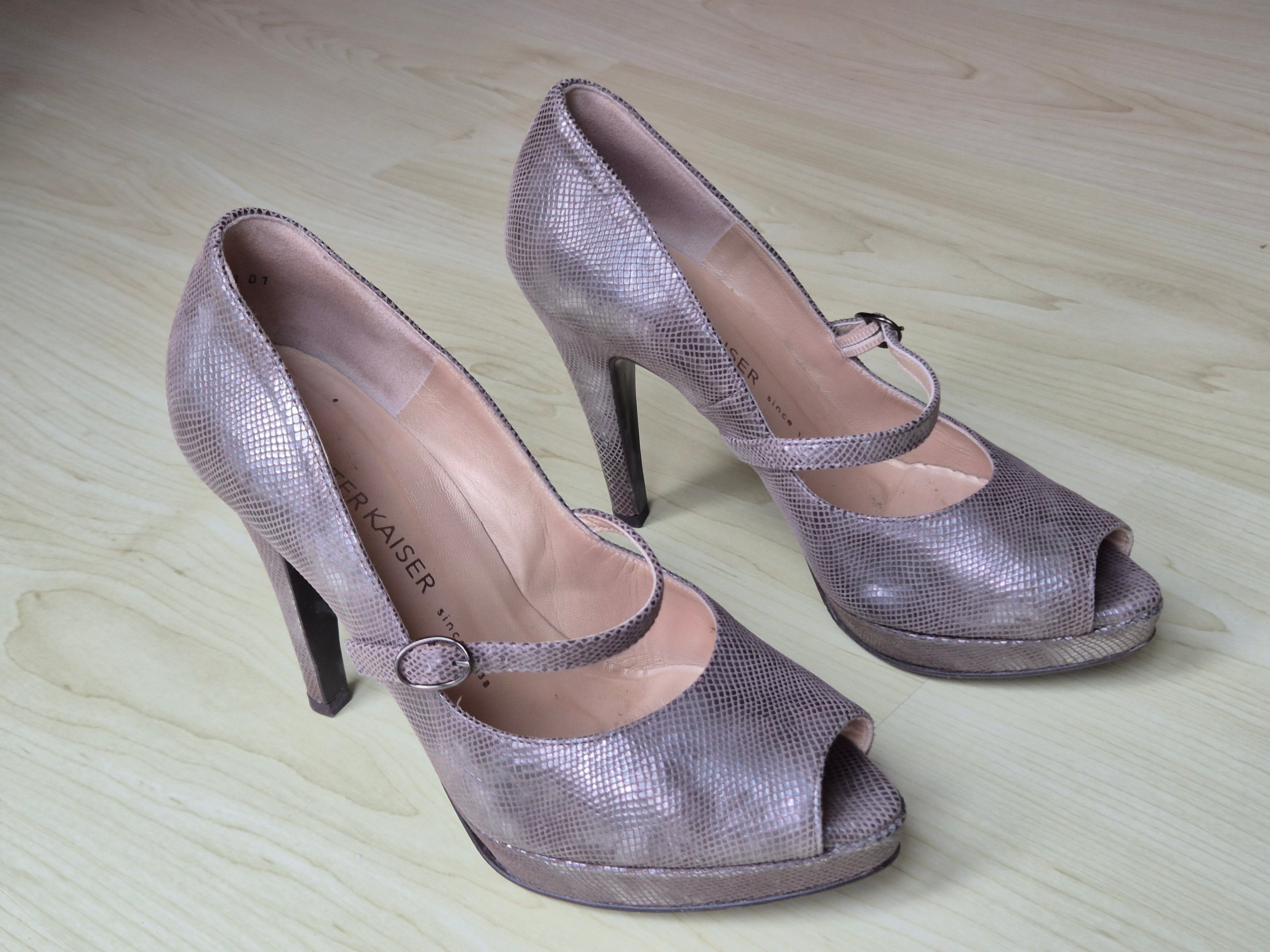 Peter Kaiser Peep-Toe High Heels, geprägtes Leder, Silber, UK 4.5, guter Zustand