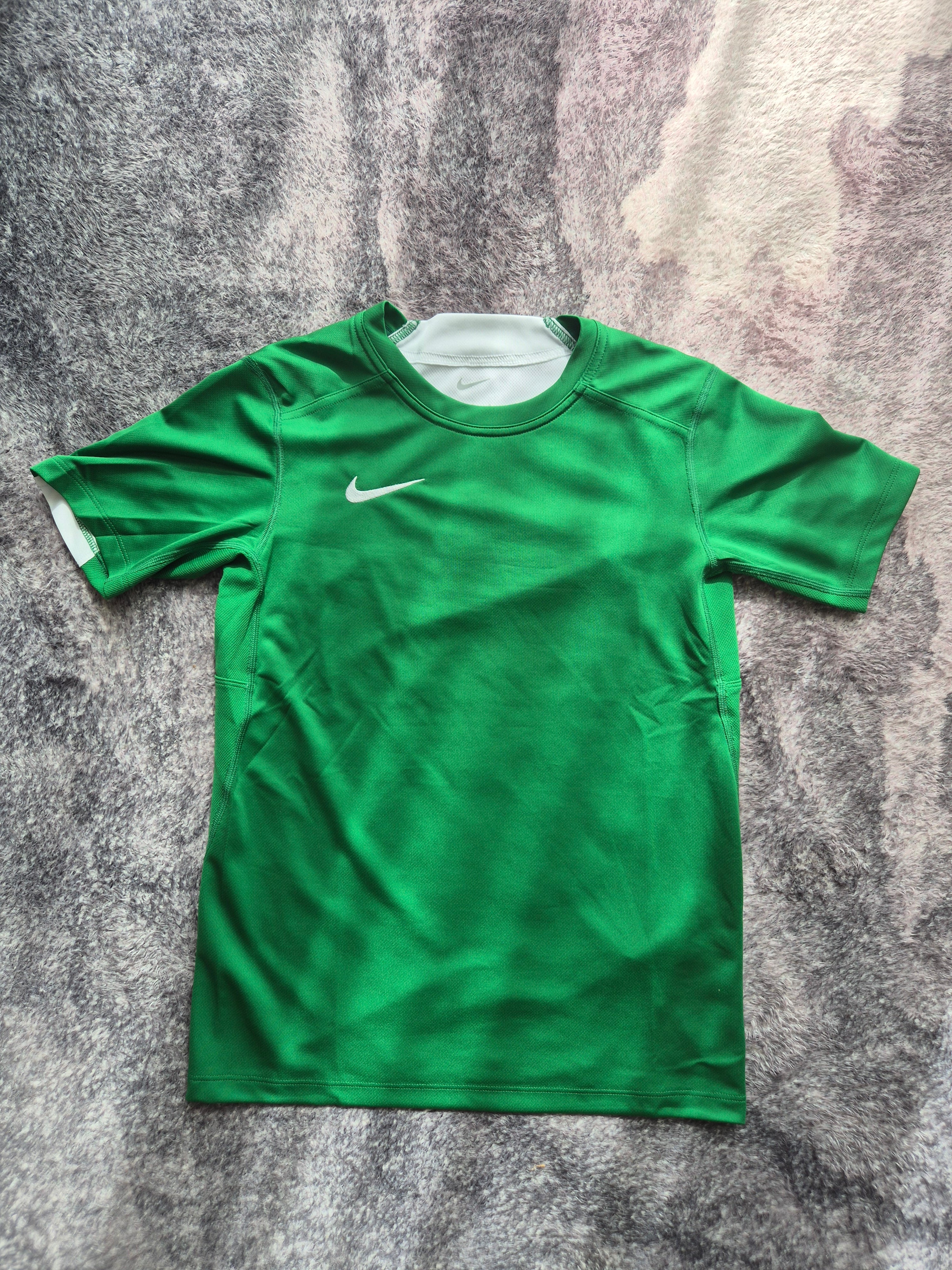 Nike Dri-FIT Team Pro Shirt Grün/Weiß Jugend Gr. L 147-158cm Sehr Gut