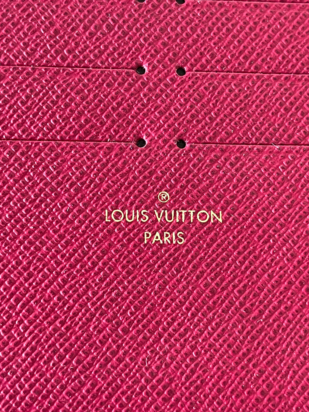 Louis Vuitton Fuchsia Epi Leder Long Wallet – 8 Kartenfächer, Wie Neu