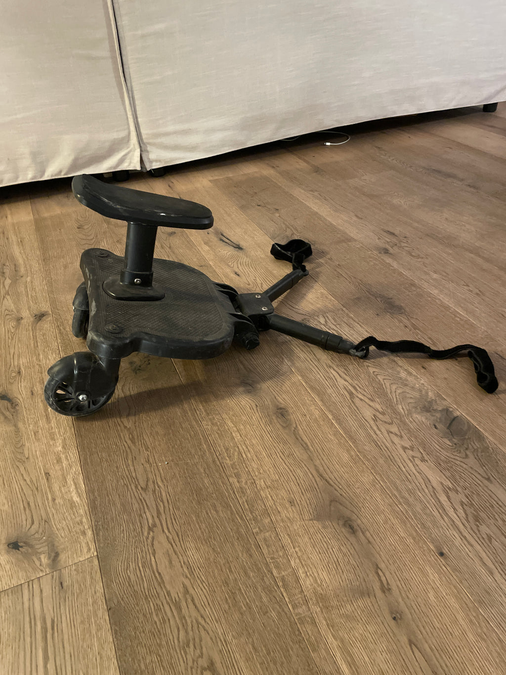 Universal Buggy Board mit Sitz, Schwarz, 50x30x35 cm, Gebraucht