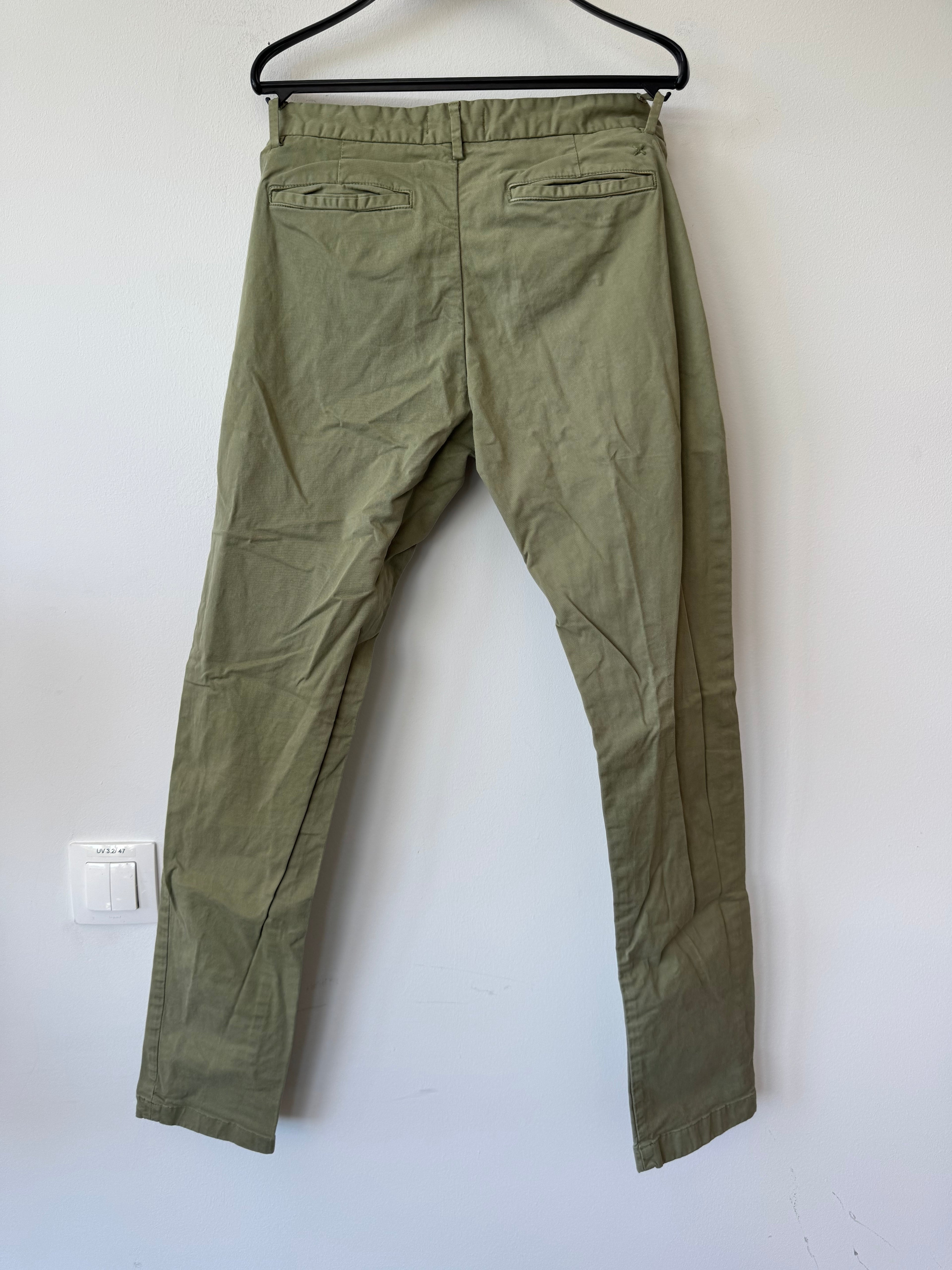 Closed „Clifton Skin“ Herren Chino W30 Oliv – Guter Zustand