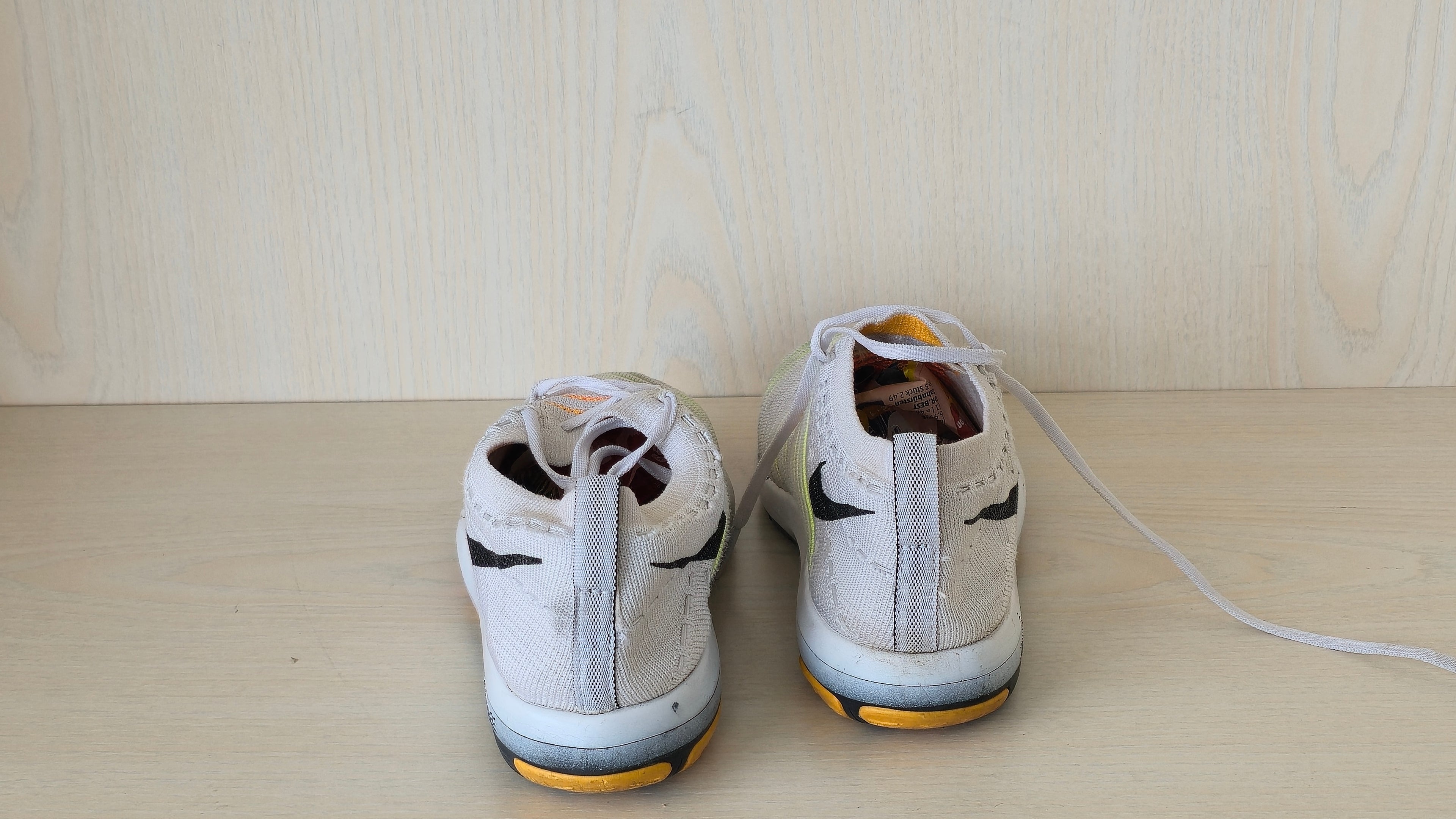 Nike Free Transform Flyknit | Weiß/Bunt | EU 36 | Gebraucht | Authentisch