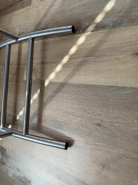 IKEA GRUNDTAL Valet Stand – Stainless Steel, Medium, Very Good Condition