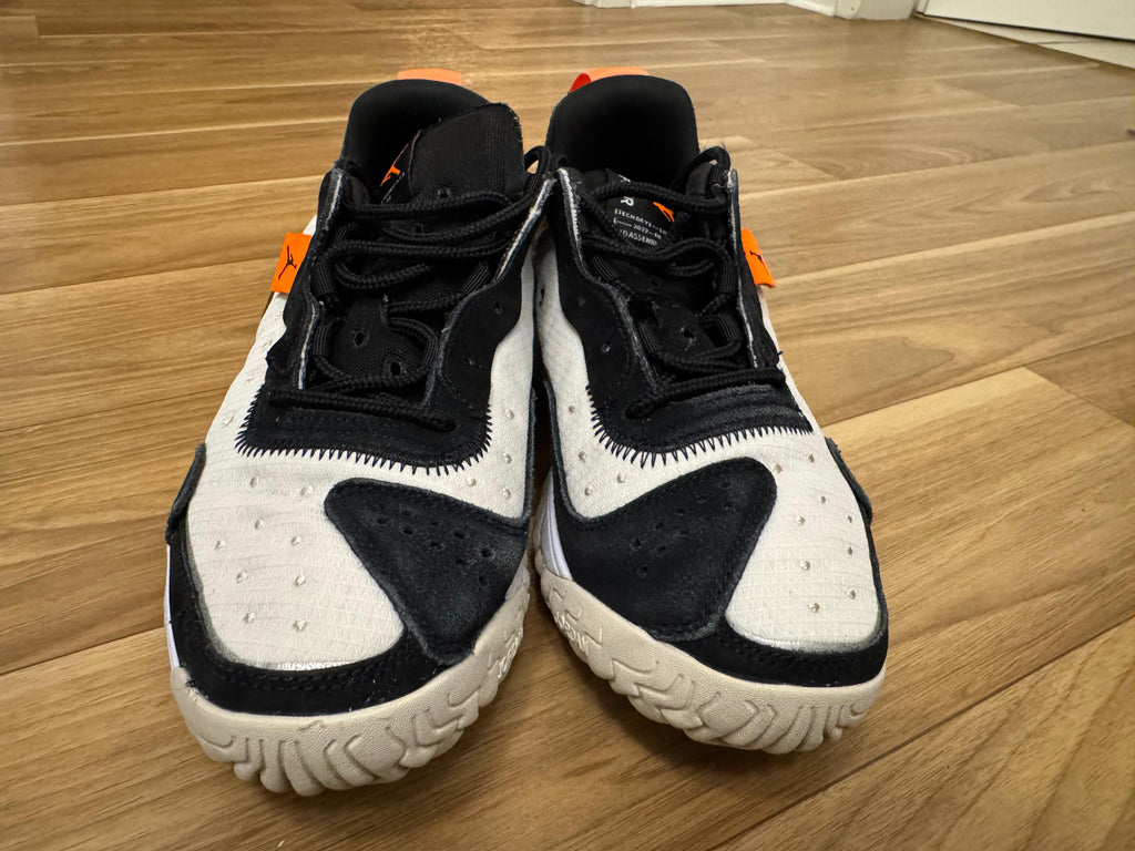 Nike Jordan Delta 2 Weiß/Schwarz – Größe [insert size] – Sehr guter Zustand