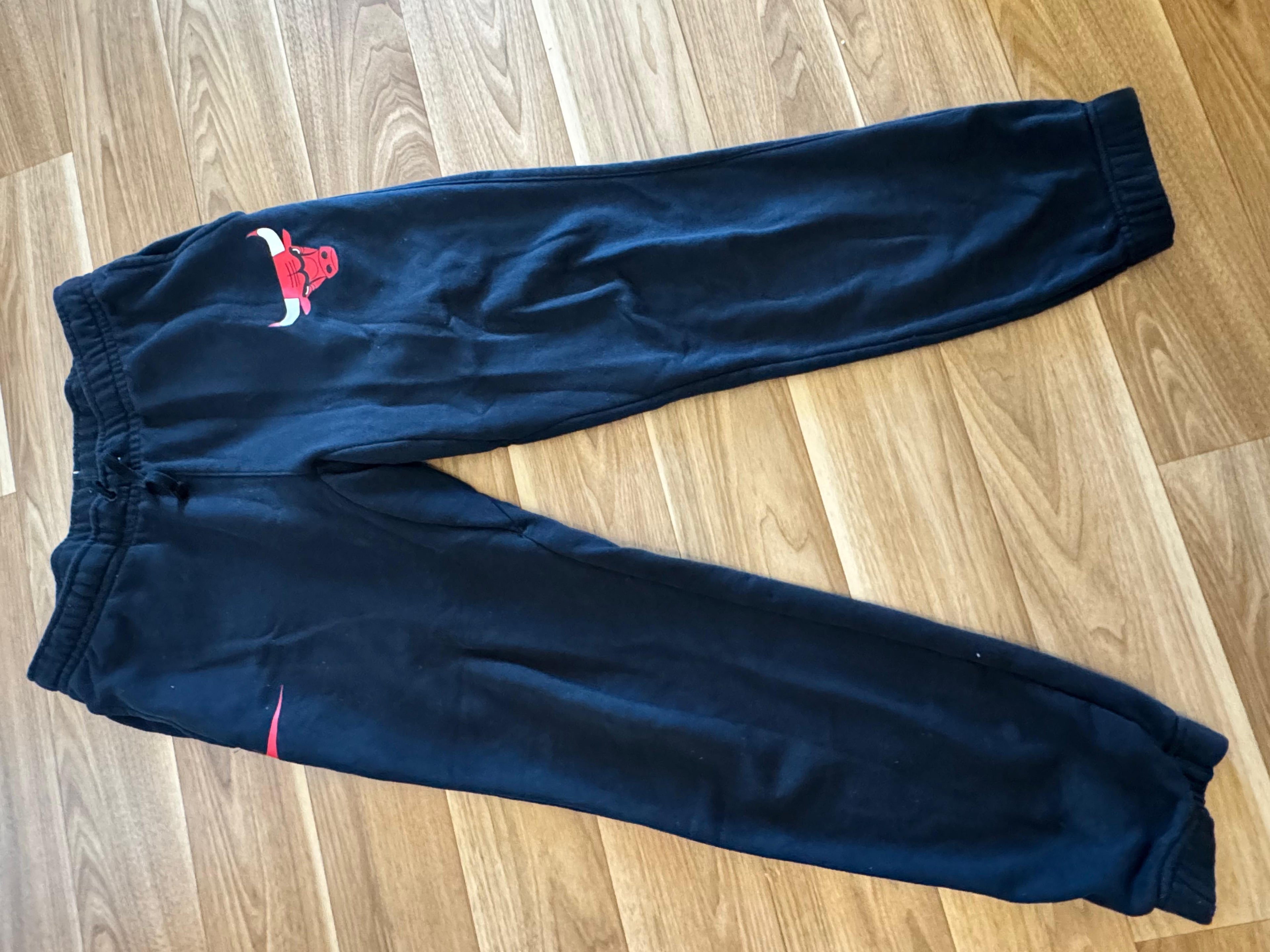Nike NBA Chicago Bulls Jogginghose M Schwarz/Rot – Gebraucht