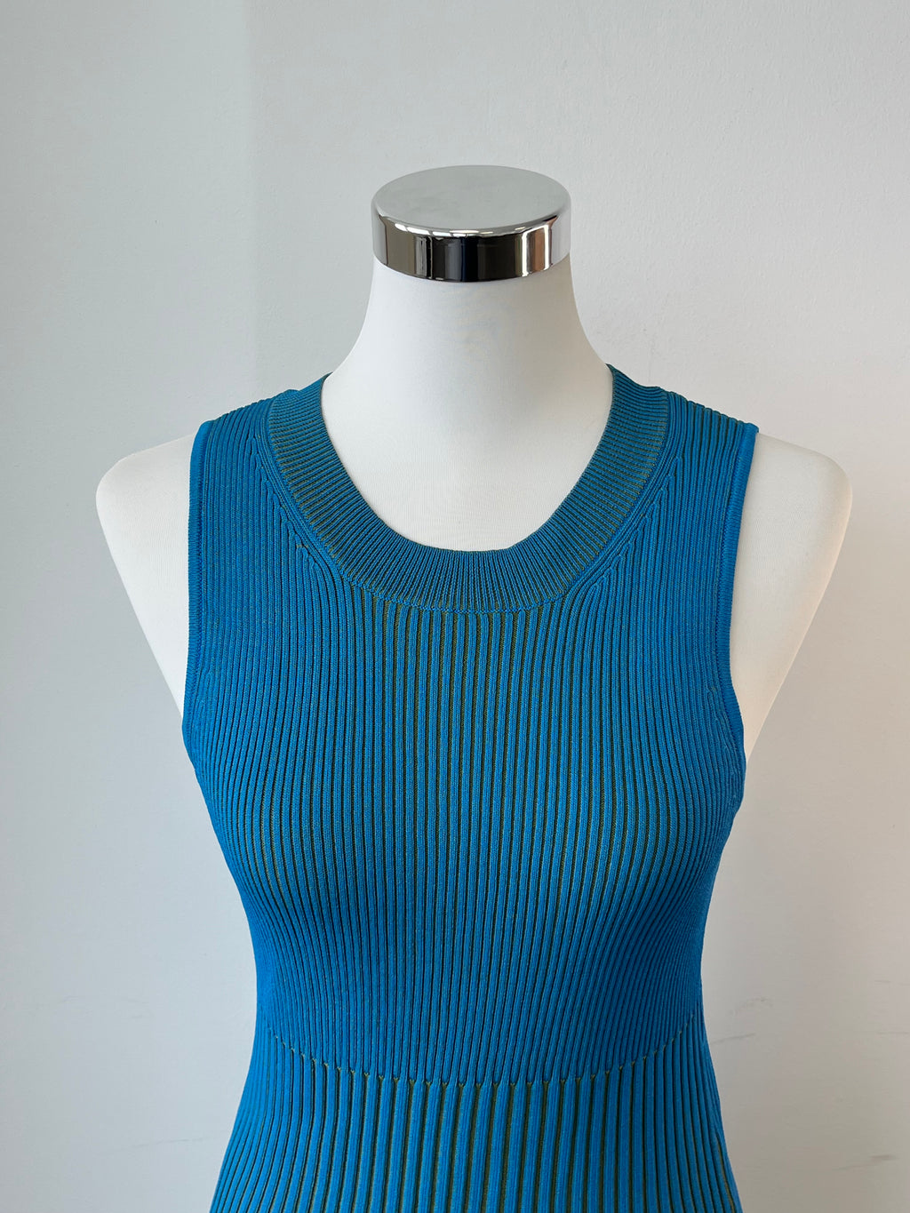 Bimba Y Lola Strickkleid S – teal, gerippter Stoff, plissierter Saum, sehr gut