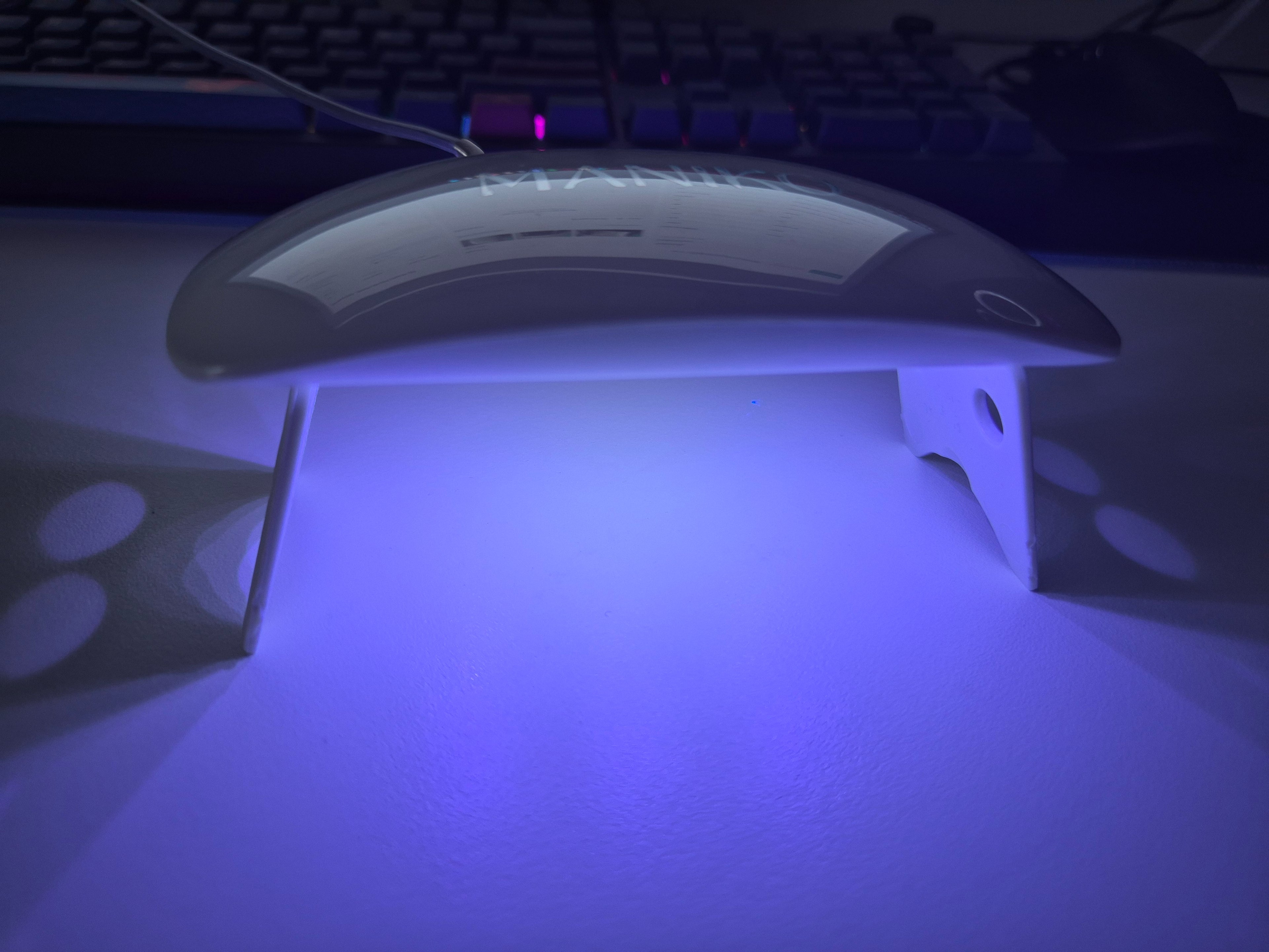 MANIKO UV/LED Nagellampe 6W Weiß Kompakt – Faltbar, guter Zustand