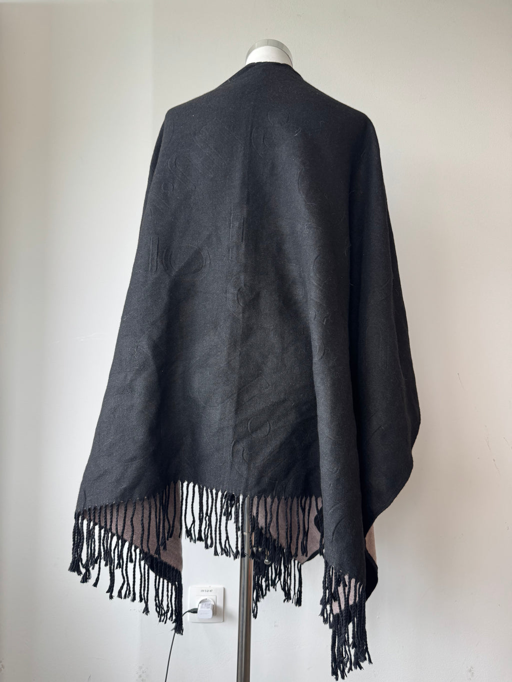 Liu Jo Reversible Knit Poncho – Black/Grey, One Size, Very Good Condition