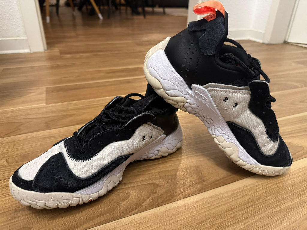 Nike Jordan Delta 2 Weiß/Schwarz – Größe [insert size] – Sehr guter Zustand