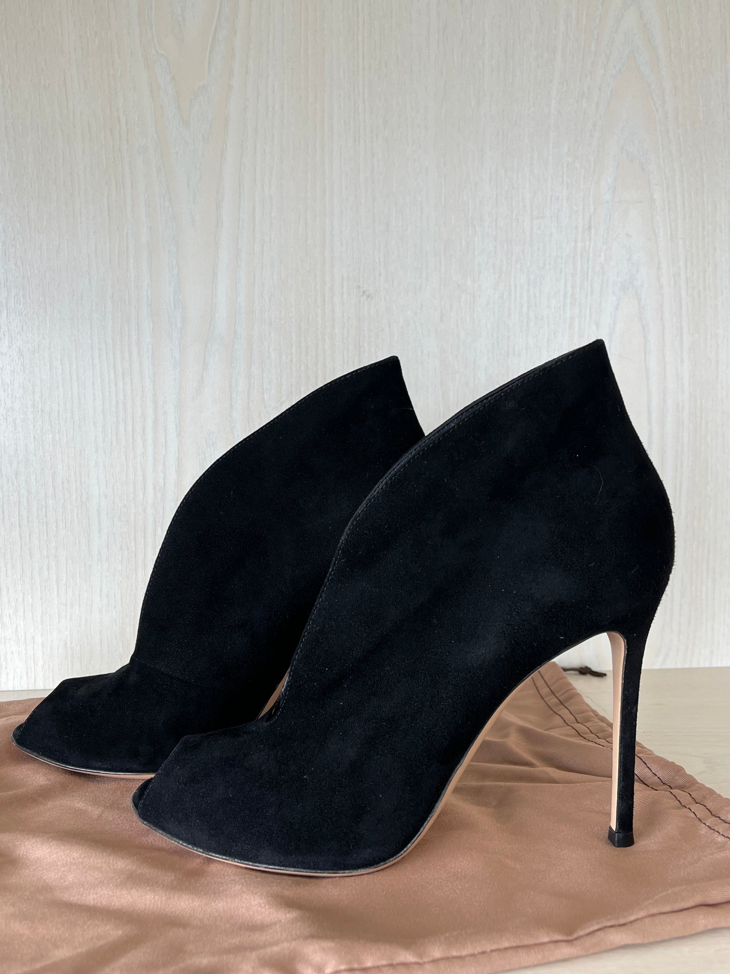 Gianvito Rossi Vamp Stiefeletten Schwarz Veloursleder Gr. 40.5 Sehr Gut