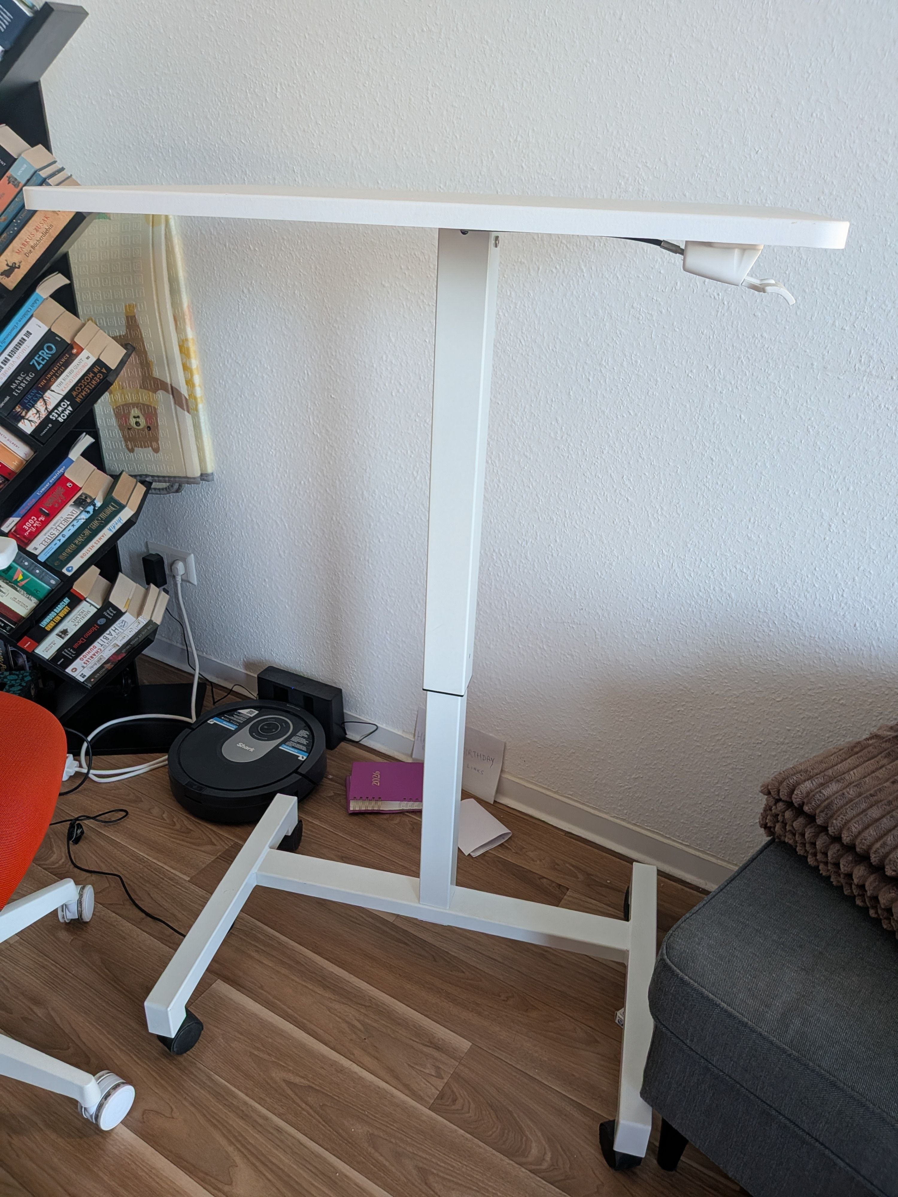 Mobiler, höhenverstellbarer Laptop-Tisch 70×48 cm Weiß, sehr guter Zustand