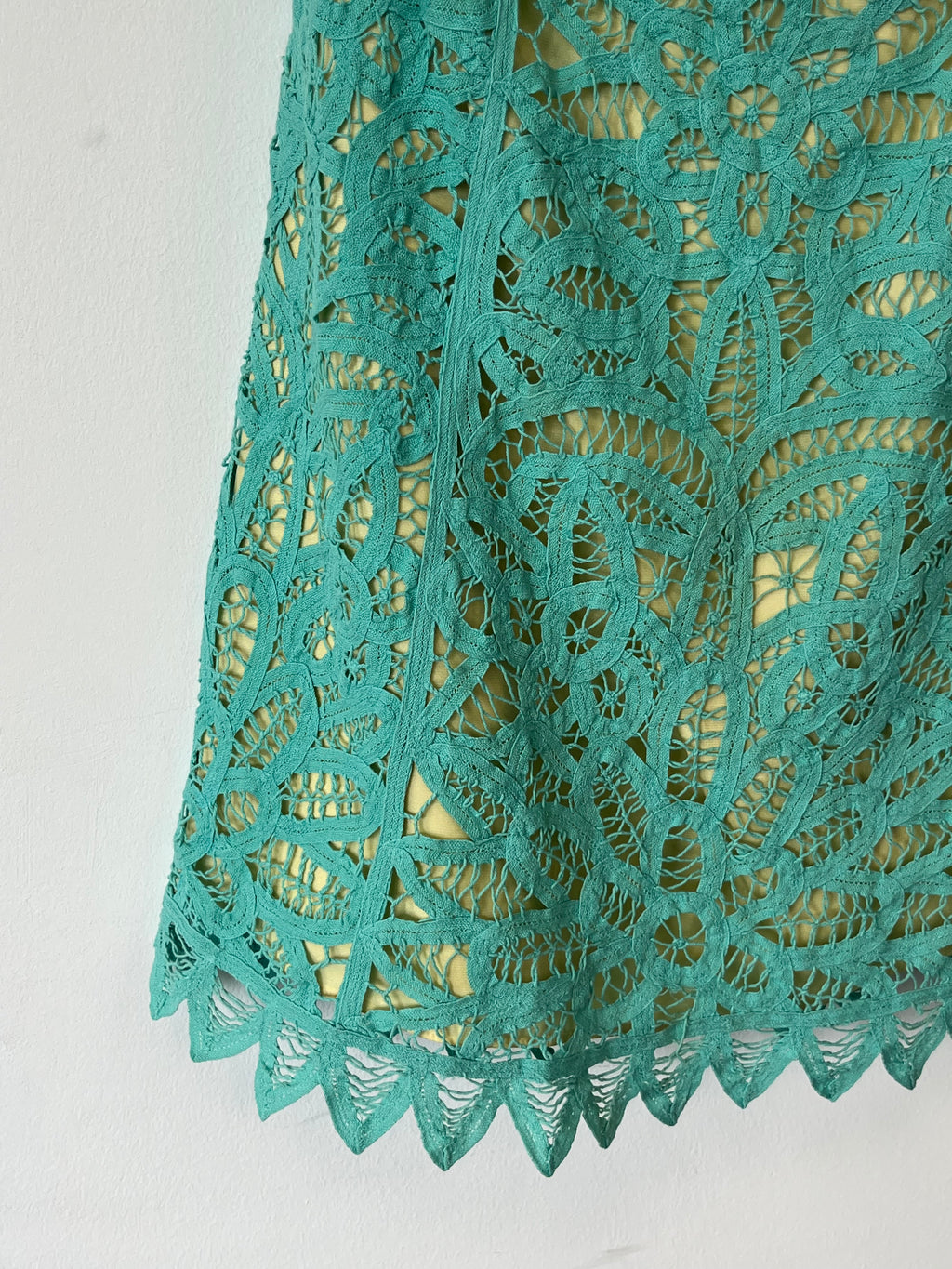 Betsey Johnson Cocktailkleid Spitze Aqua Gelb Gr. 8 Sehr Gut