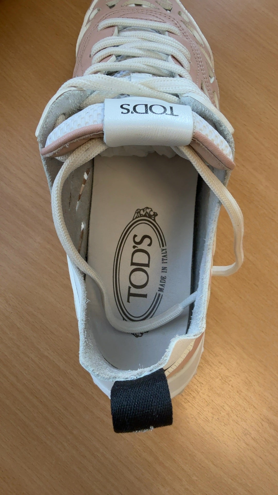 Tod’s Cut-Out Leder Sneakers Blush Pink EU 37.5 Sehr Gut