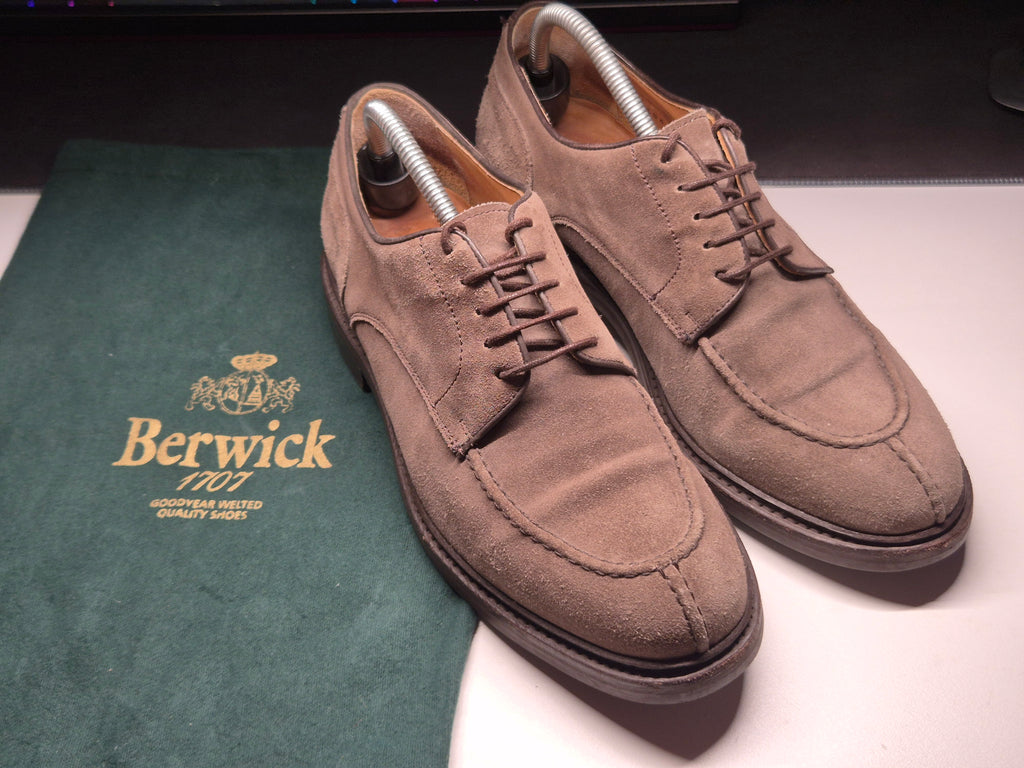 Berwick Split-Toe Derby, Wildleder Mink, EU 42, guter Zustand, mit Dustbag