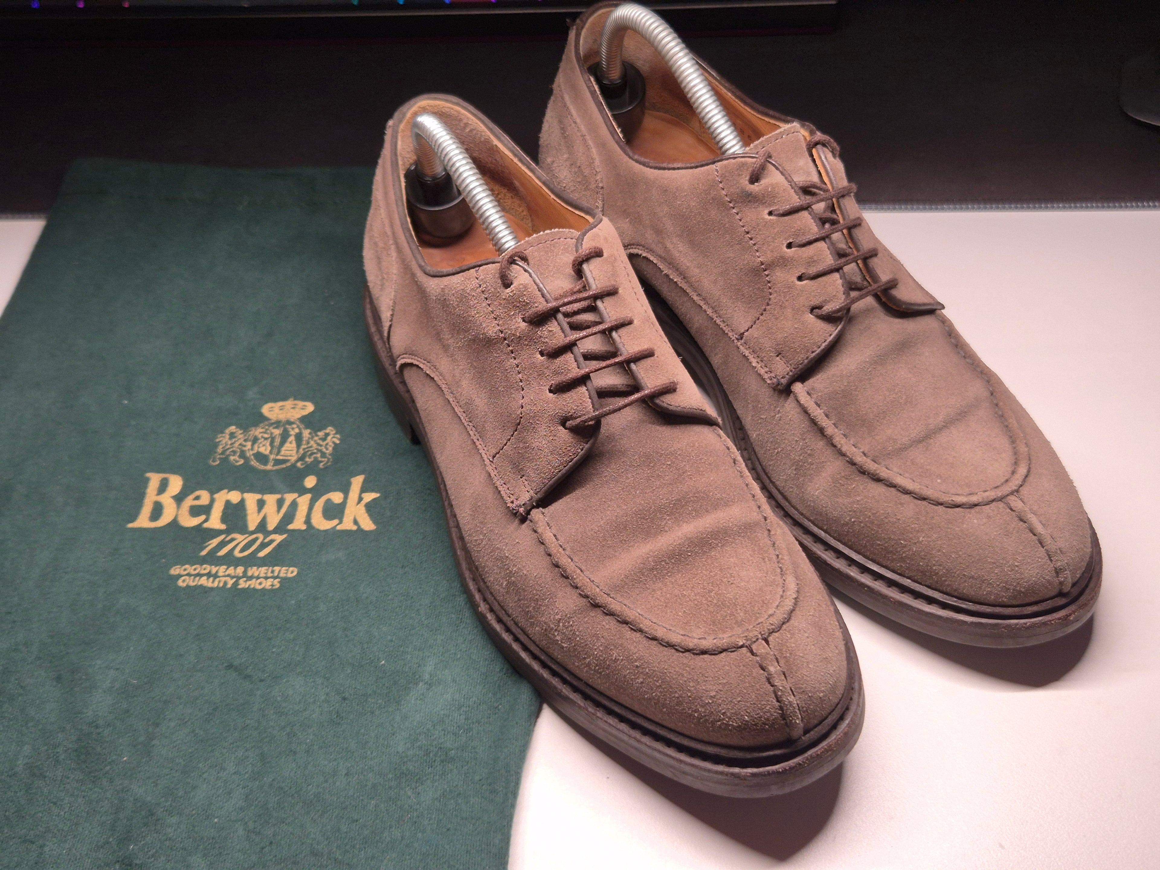 Berwick Split-Toe Derby, Wildleder Mink, EU 42, guter Zustand, mit Dustbag