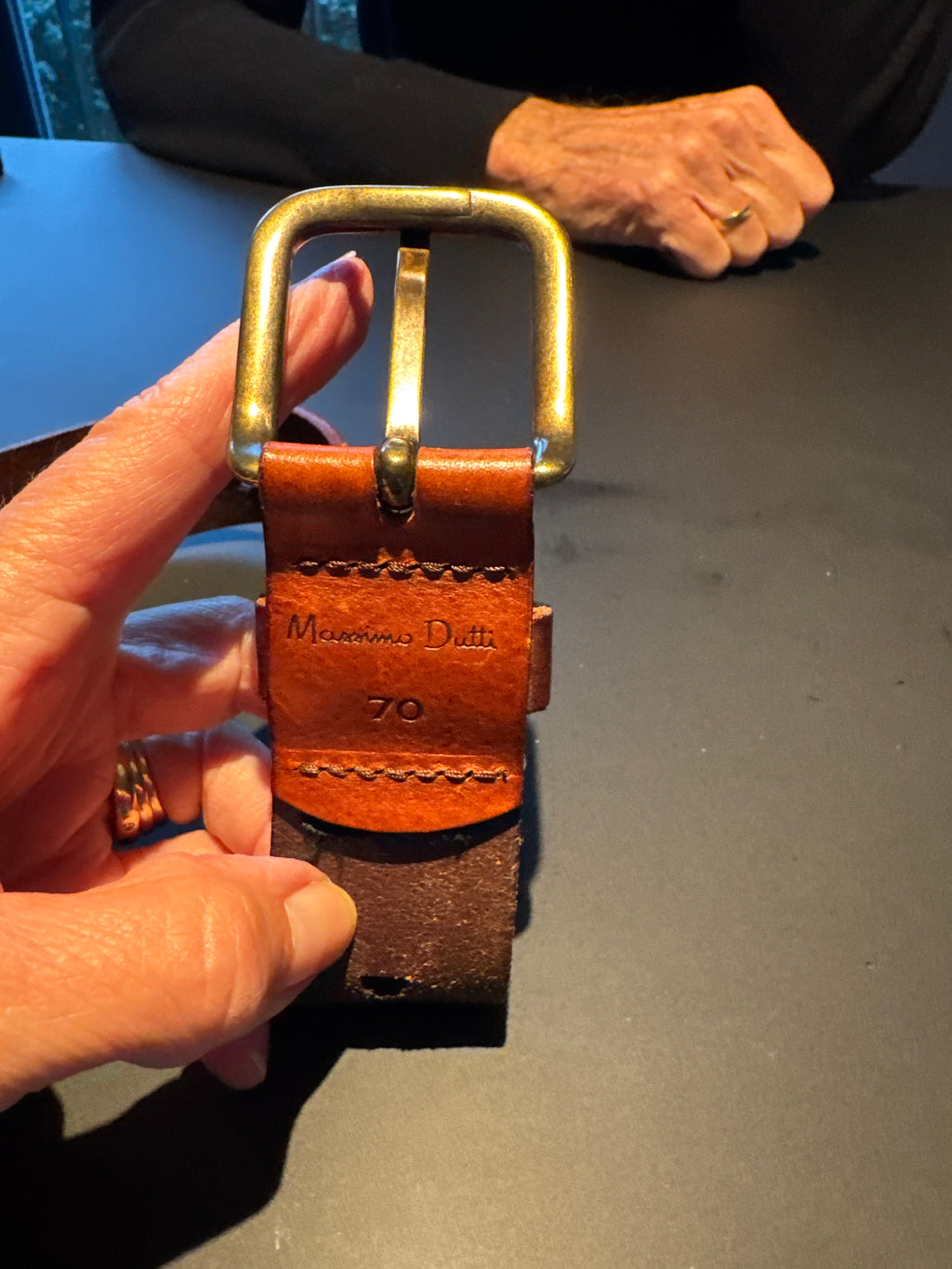 Massimo Dutti handgefertigter Ledergürtel, Größe 70, Messingschnalle, Braun