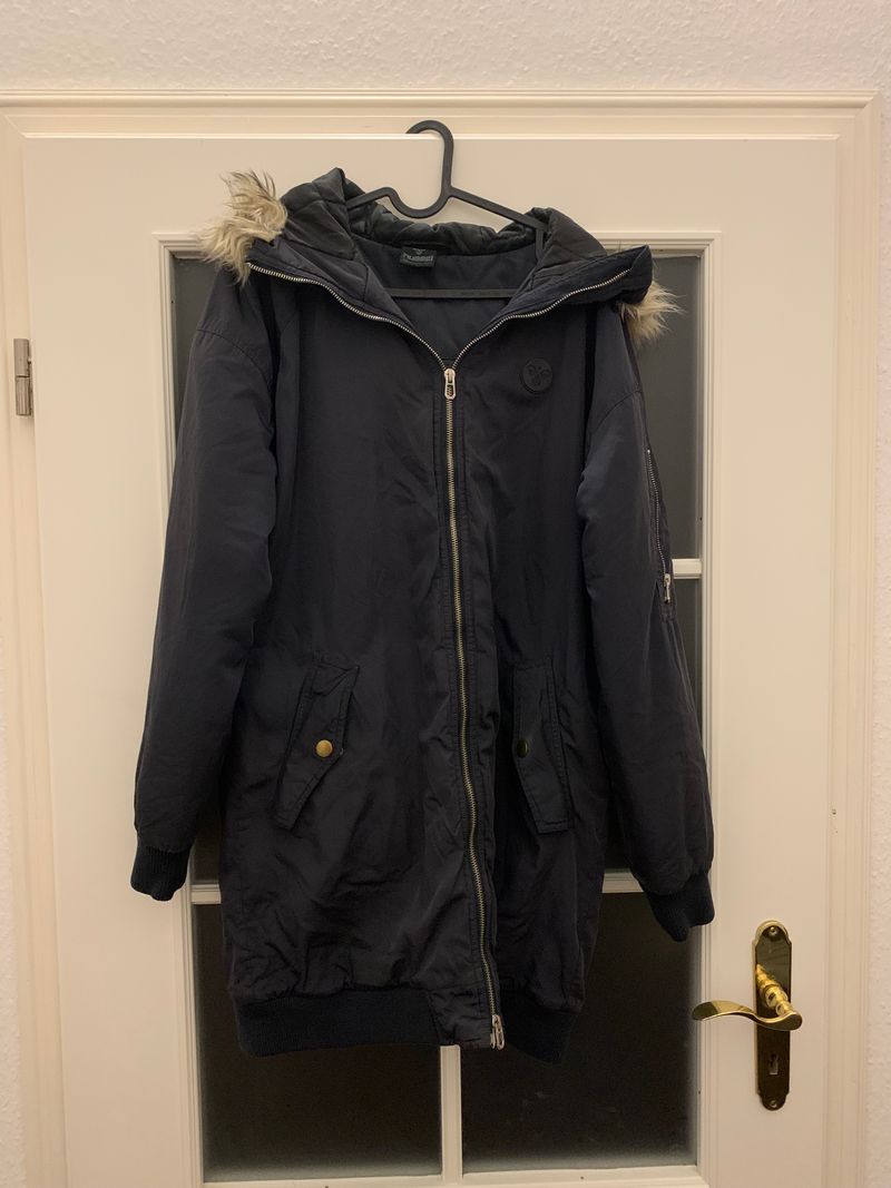 Hummel Fur-Trimmed Parka Schwarz M Polyester Abnehmbare Kapuze Sehr Gut