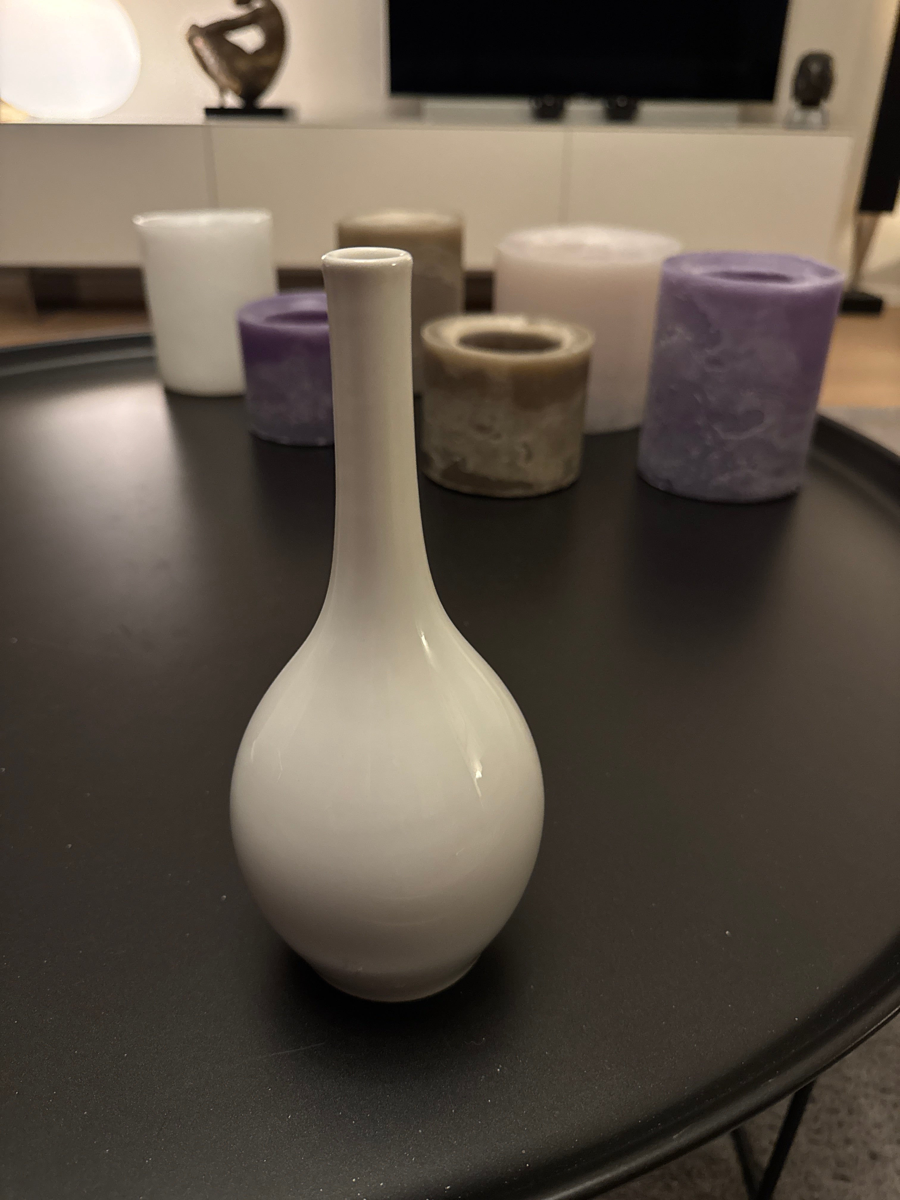 KPM Berlin Porzellanvase, Weiß, 21 cm, sehr guter Zustand, klassisch