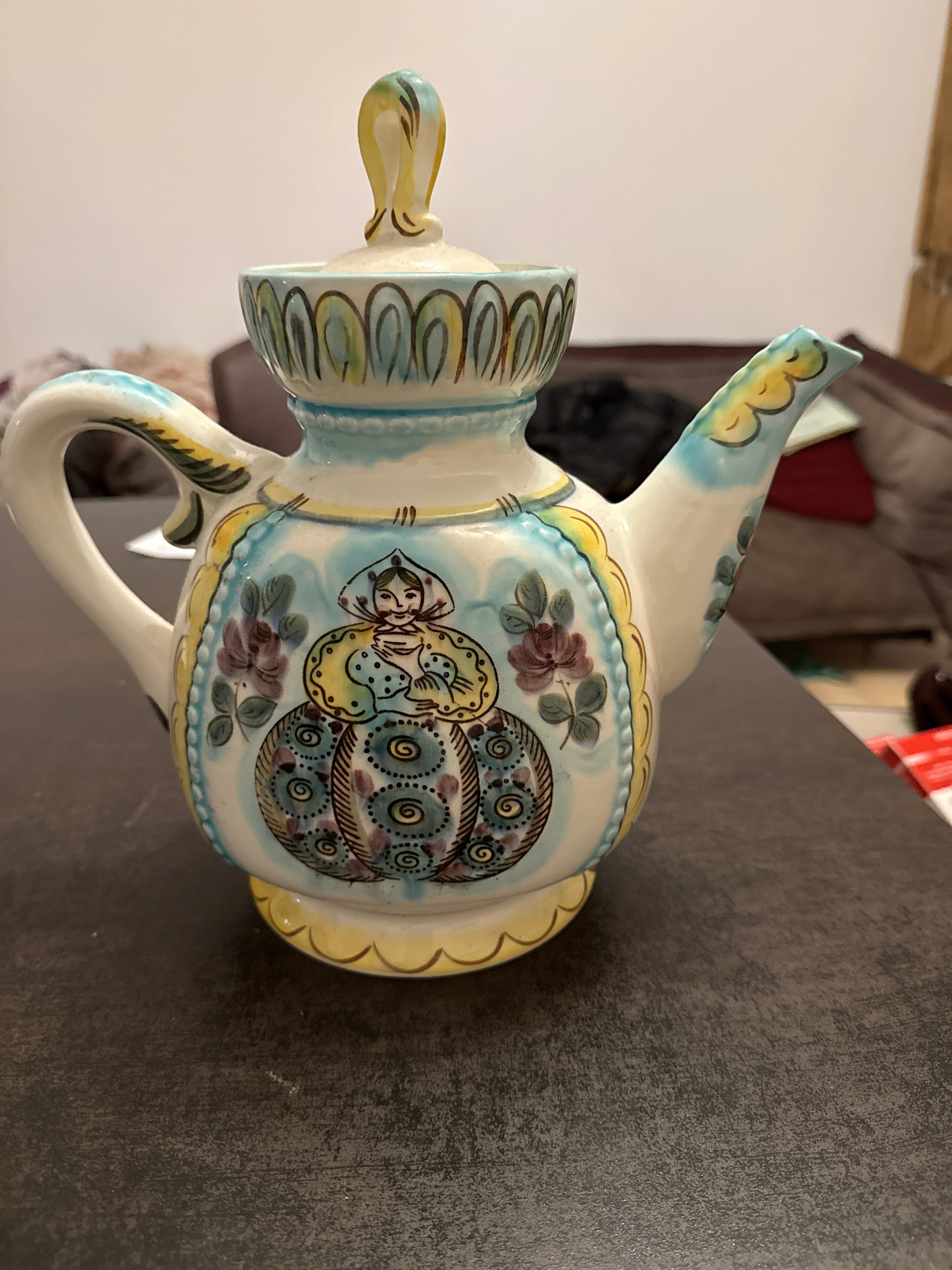 Handbemalte italienische Maiolica Keramik-Teekanne, klein, sehr guter Zustand