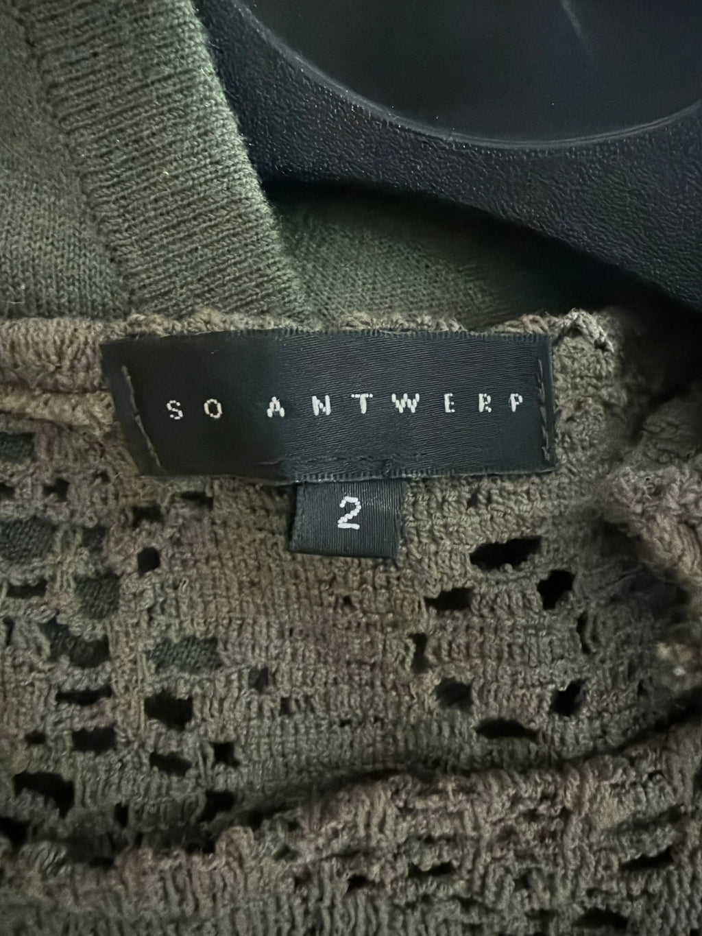 SO Antwerp Häkelmaxikleid – Dunkelkhaki, Gr. 2 (S), sehr guter Zustand