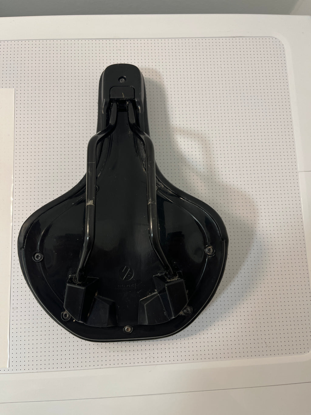 Acid Sequence Comfort Sattel ~150 mm – ergonomisch, gut, Trekking
