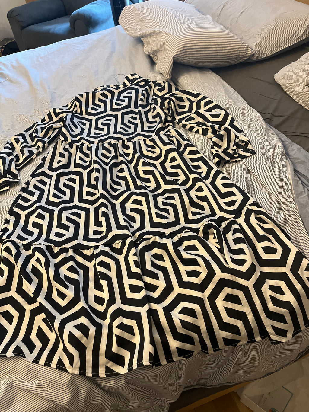 AMY & CLO geometric midi dress S – black/white, like new