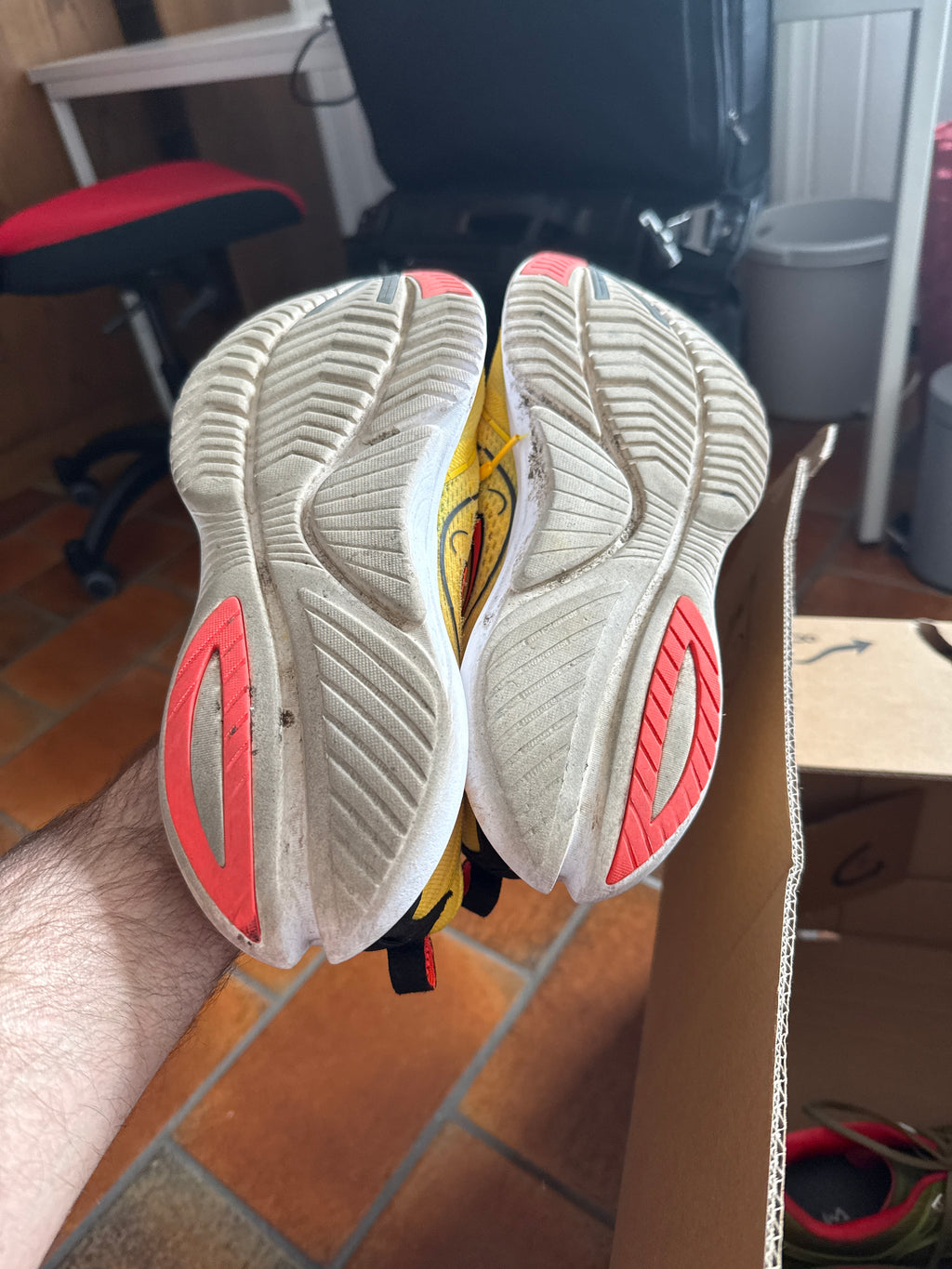 Saucony Kinvara 13 Men’s EU 45 Yellow Lightweight Running Shoes – Normal Use